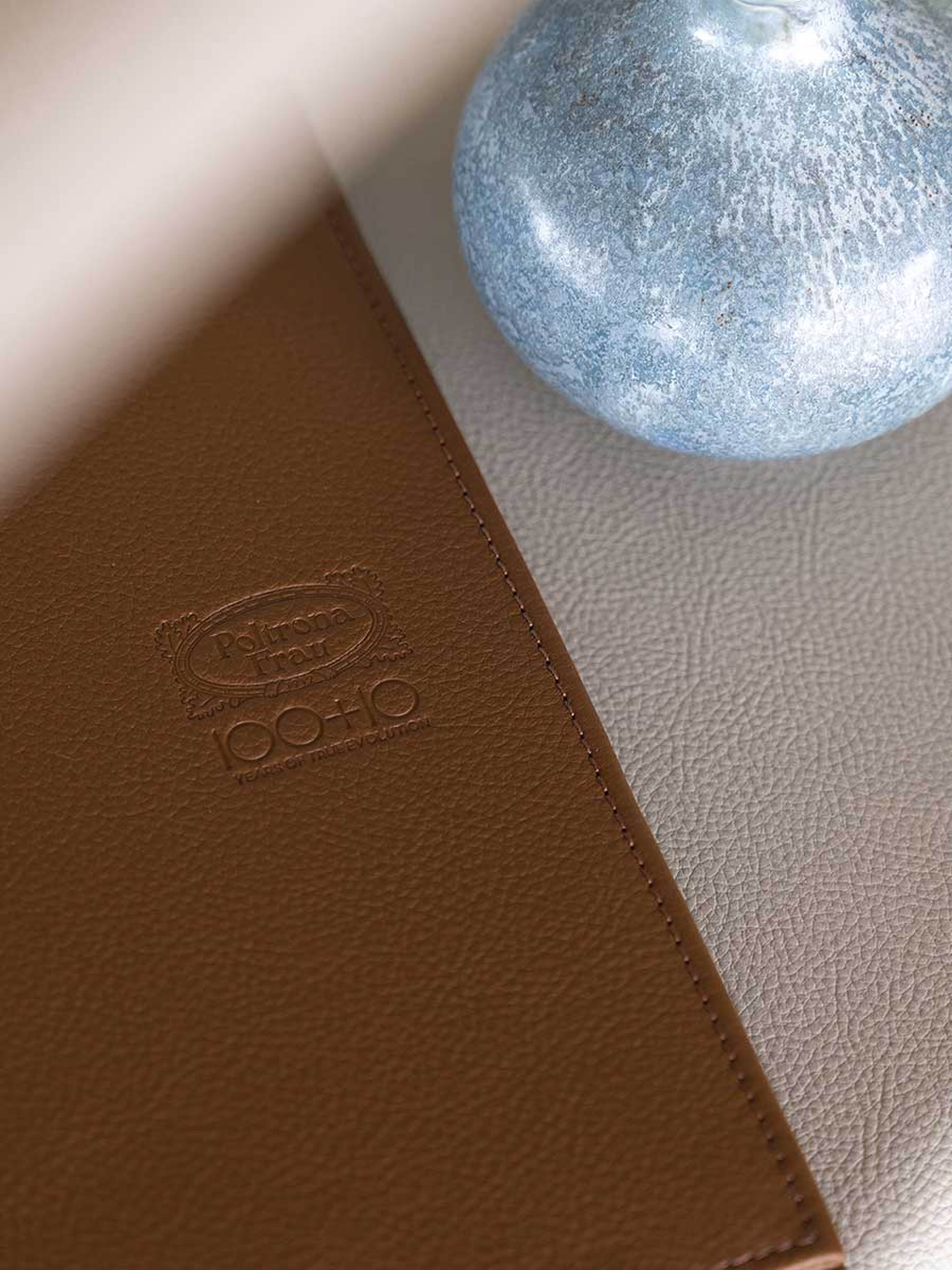 Gli Oggetti | Notebook 110° Anniversary Edition - Poltrona