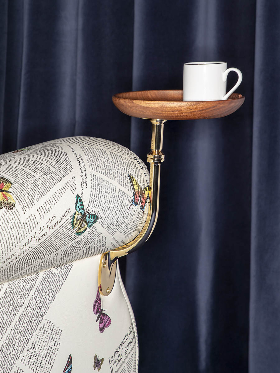 07 1919 ultime notizie armchair