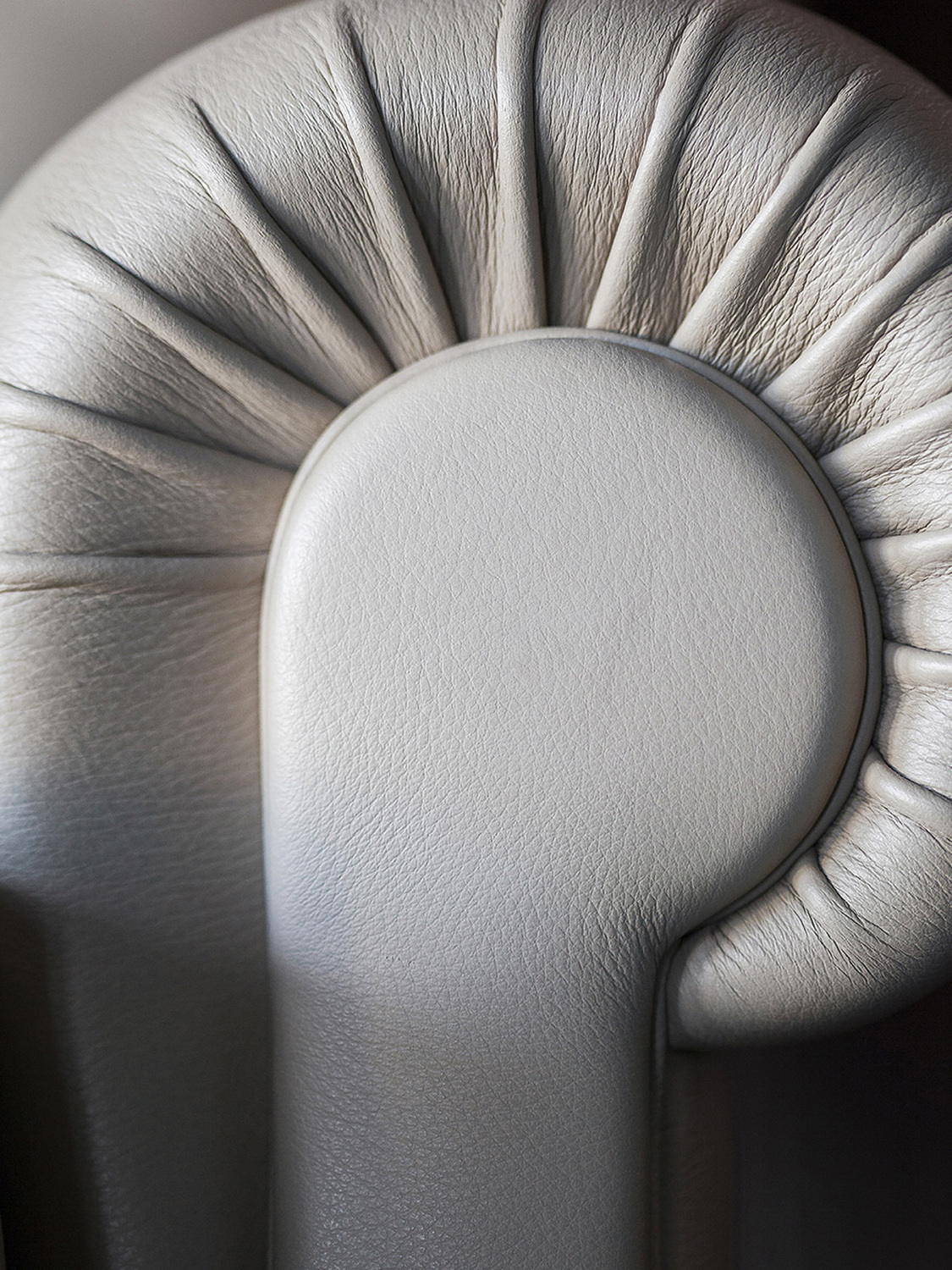 05 2019 armchair 05 2019 armchair