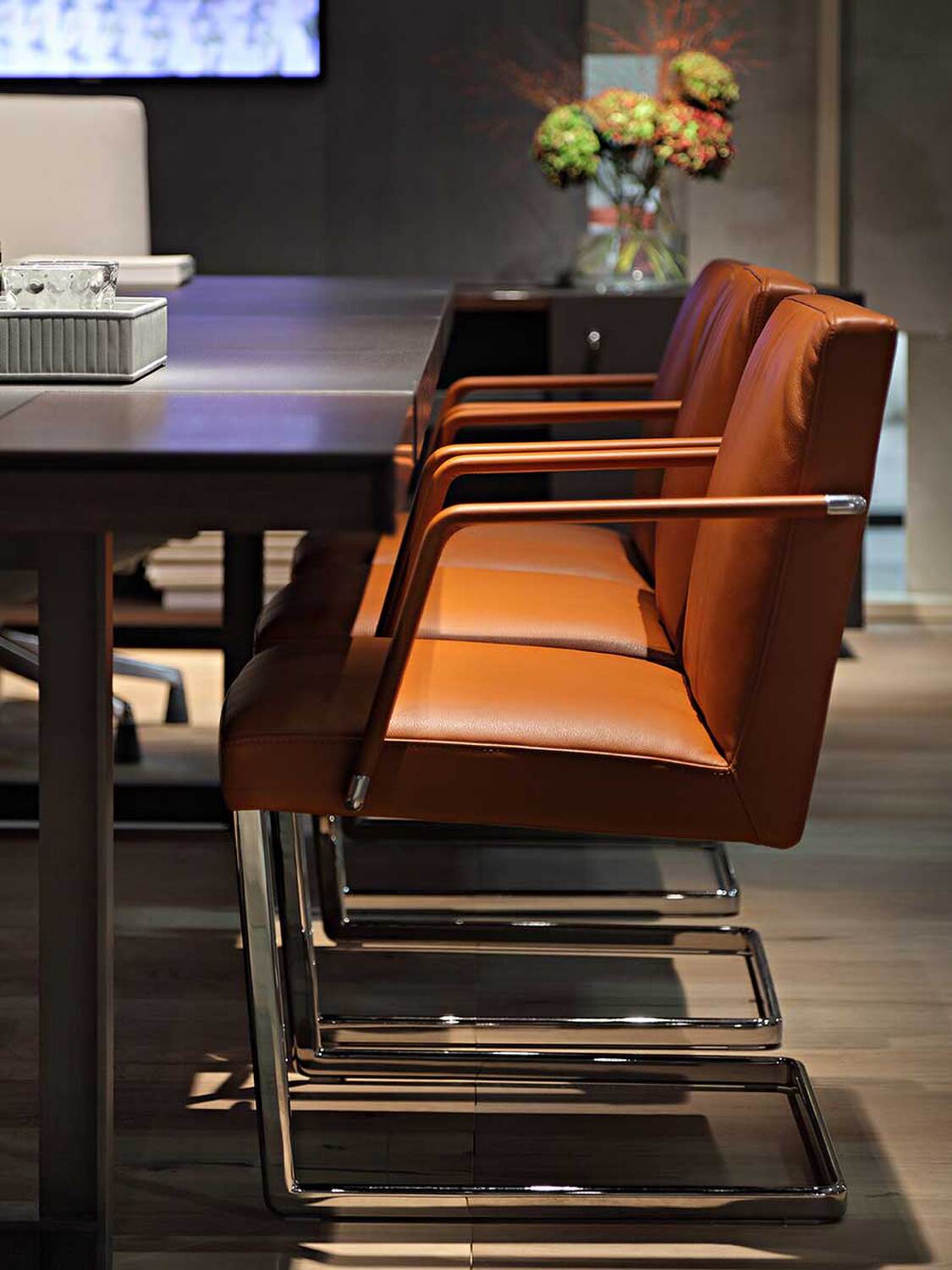 01 chancellor conference cantilever chair