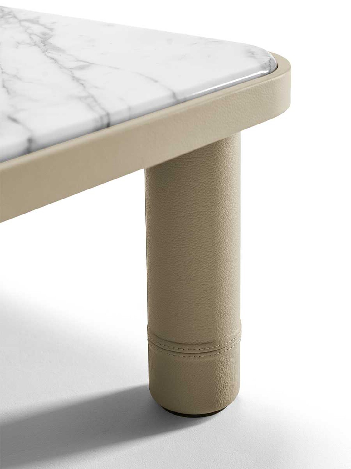 06 cuire small table