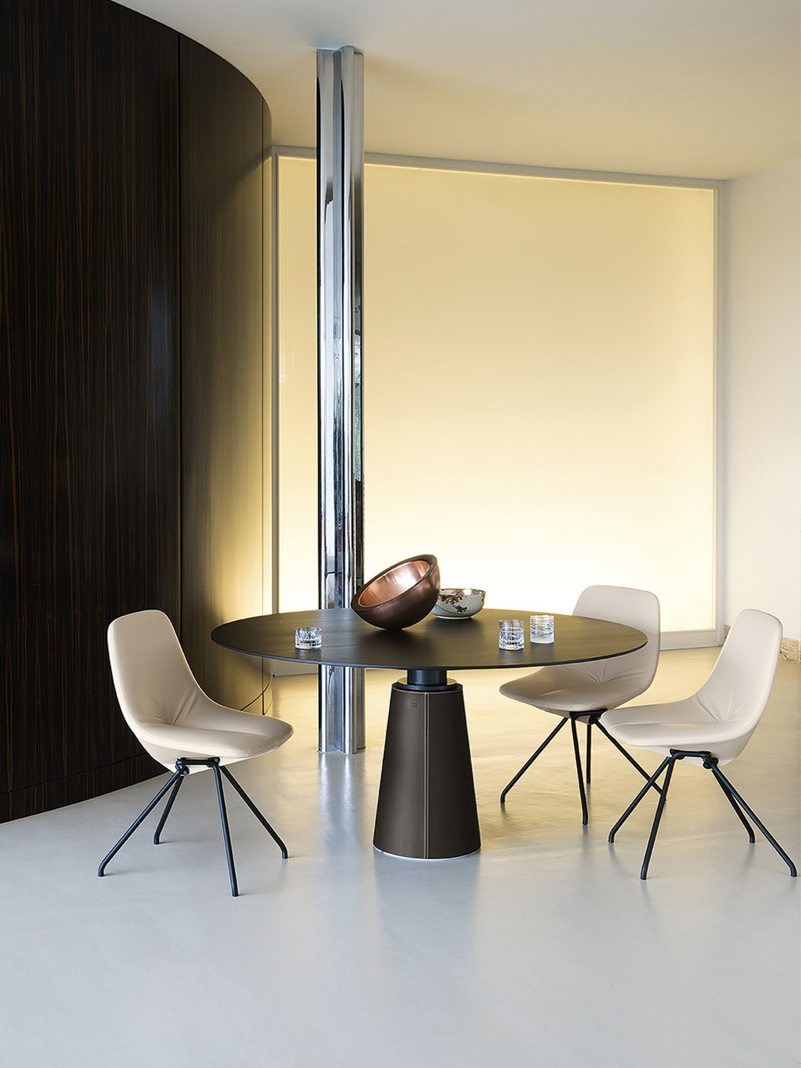 01 du 30 chair 01 du 30 chair