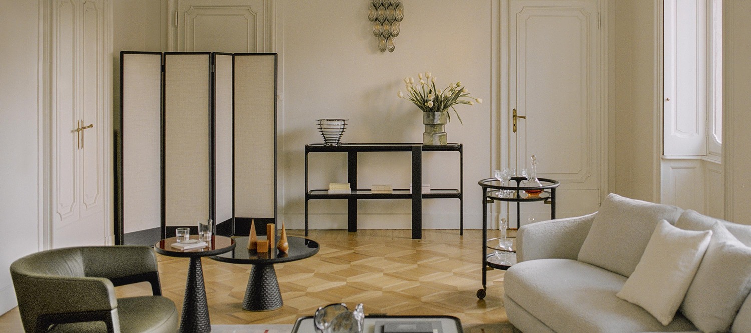 DUO | Screen Paravent DUO de Poltrona Frau, structure en bois massif et design polyvalent Made in Italy.