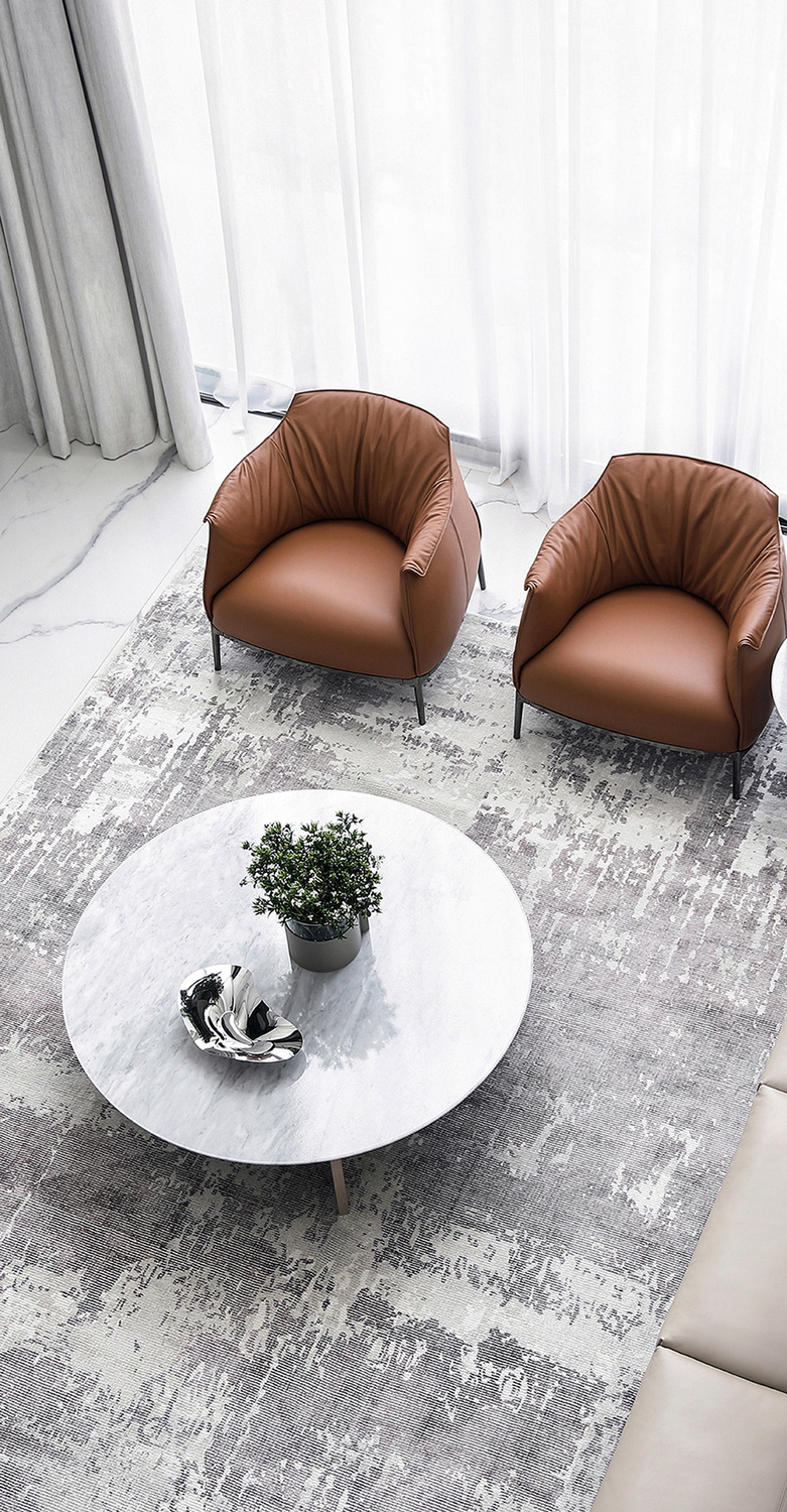 Fidelio | Small table Ø90cm Fidelio Ø90cm table by Poltrona Frau, in wood and leather, refined and versatile Italian design