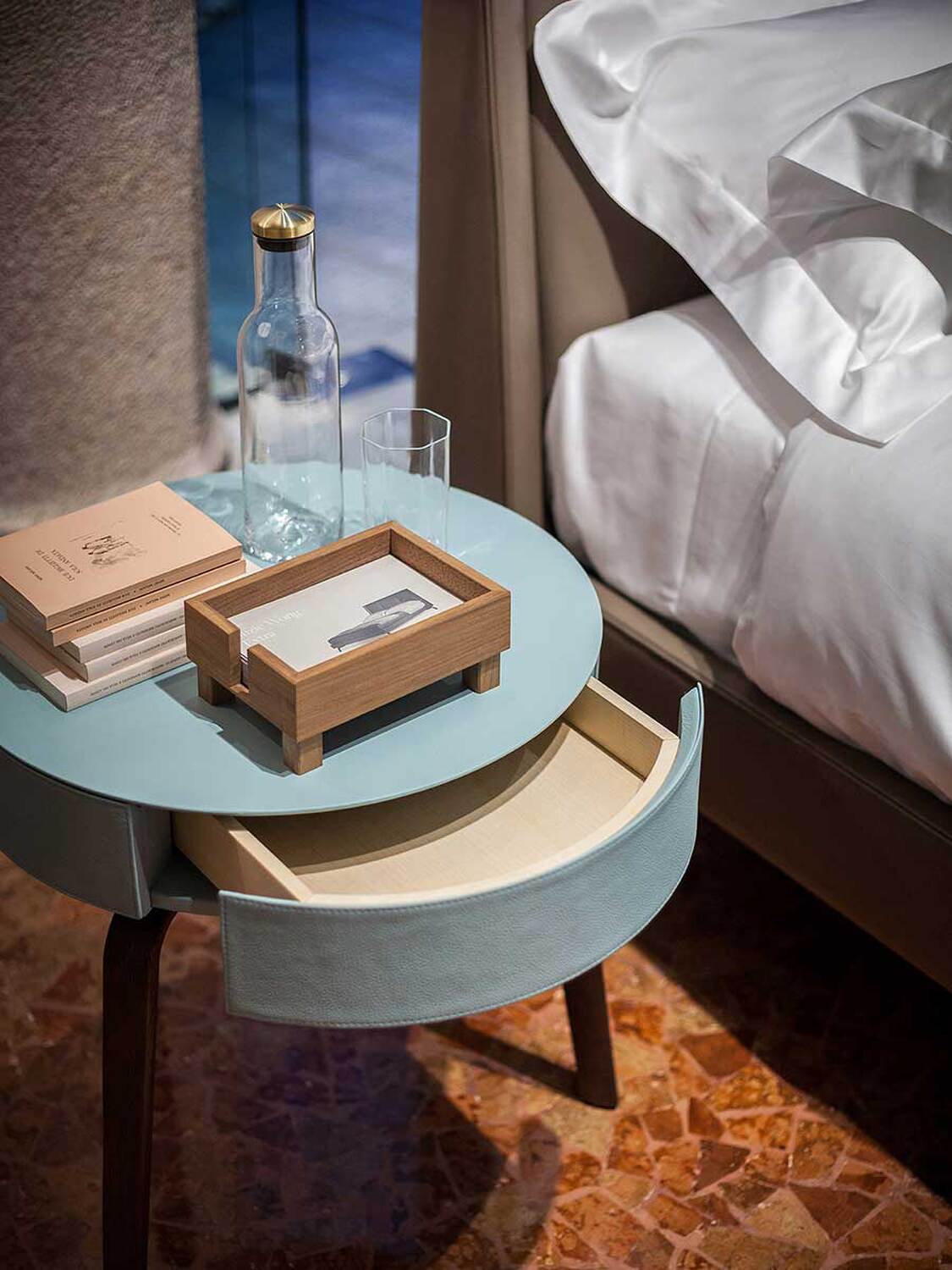 05 fiorile with drawer small table 05 fiorile with drawer small table