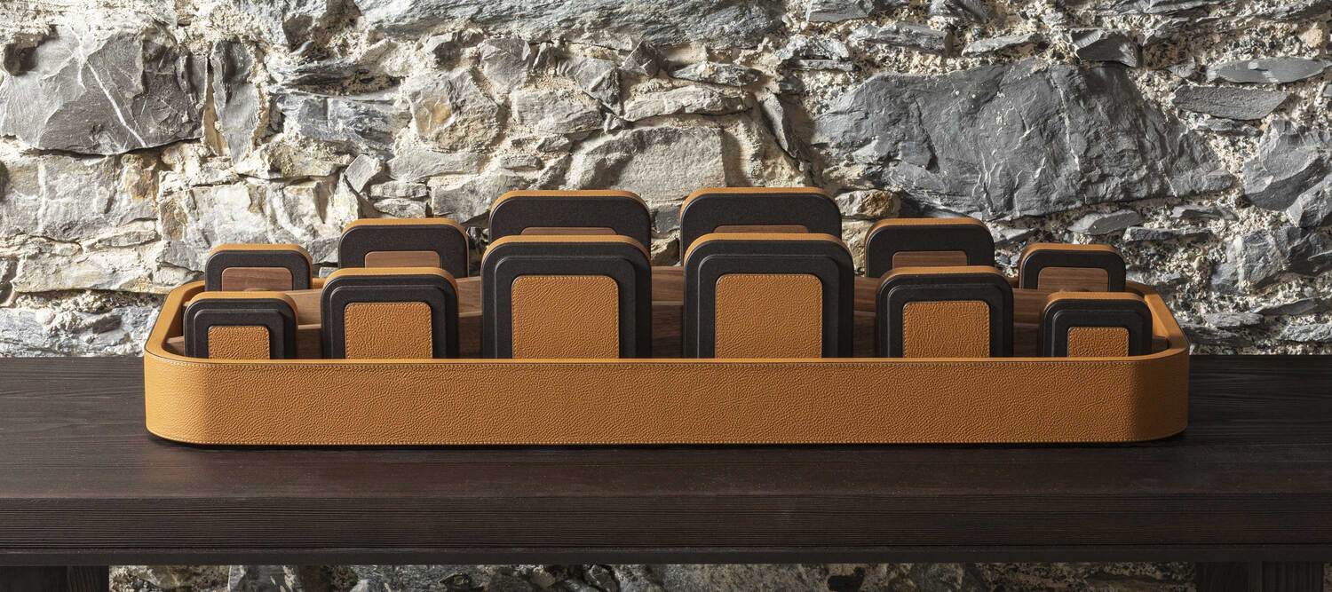 Fitness collection | Set of 6 dumbbells Fitness Collection 6-weight set by Poltrona Frau in steel and walnut wood, partially covered in Pelle Frau® leather, with storage tray, Italian artisanal excellence