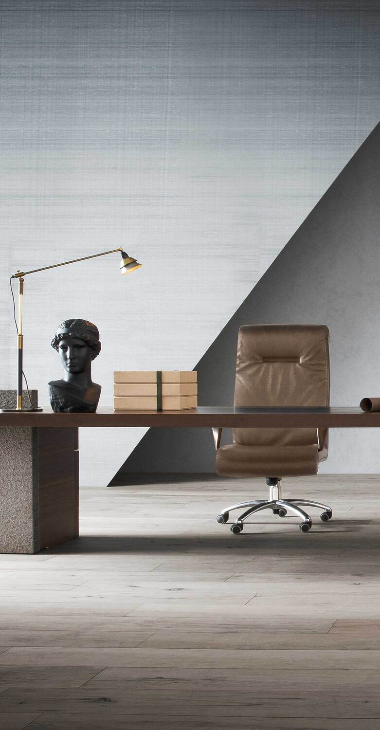 Forum | Executive Bürosessel Executive Forum-Stuhl von Poltrona Frau, mit poliertem Fünfsternfuß aus Aluminium und Pelle Frau®-Bezug, ergonomisches und anspruchsvolles Design für Führungsetagen