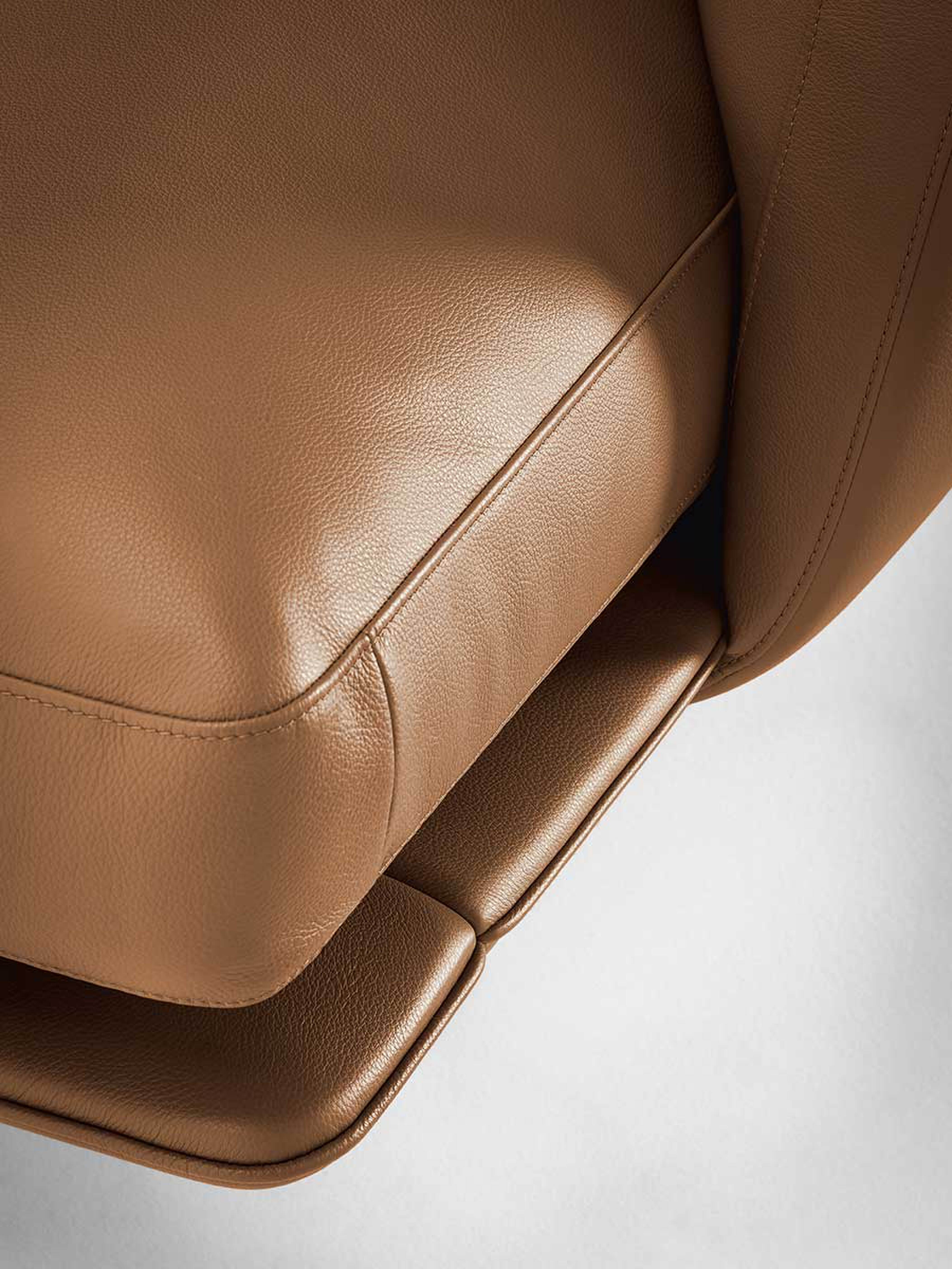 -Poltrona Frau- レザー バック ブラウン Poltrona Frau Get Back Sofa