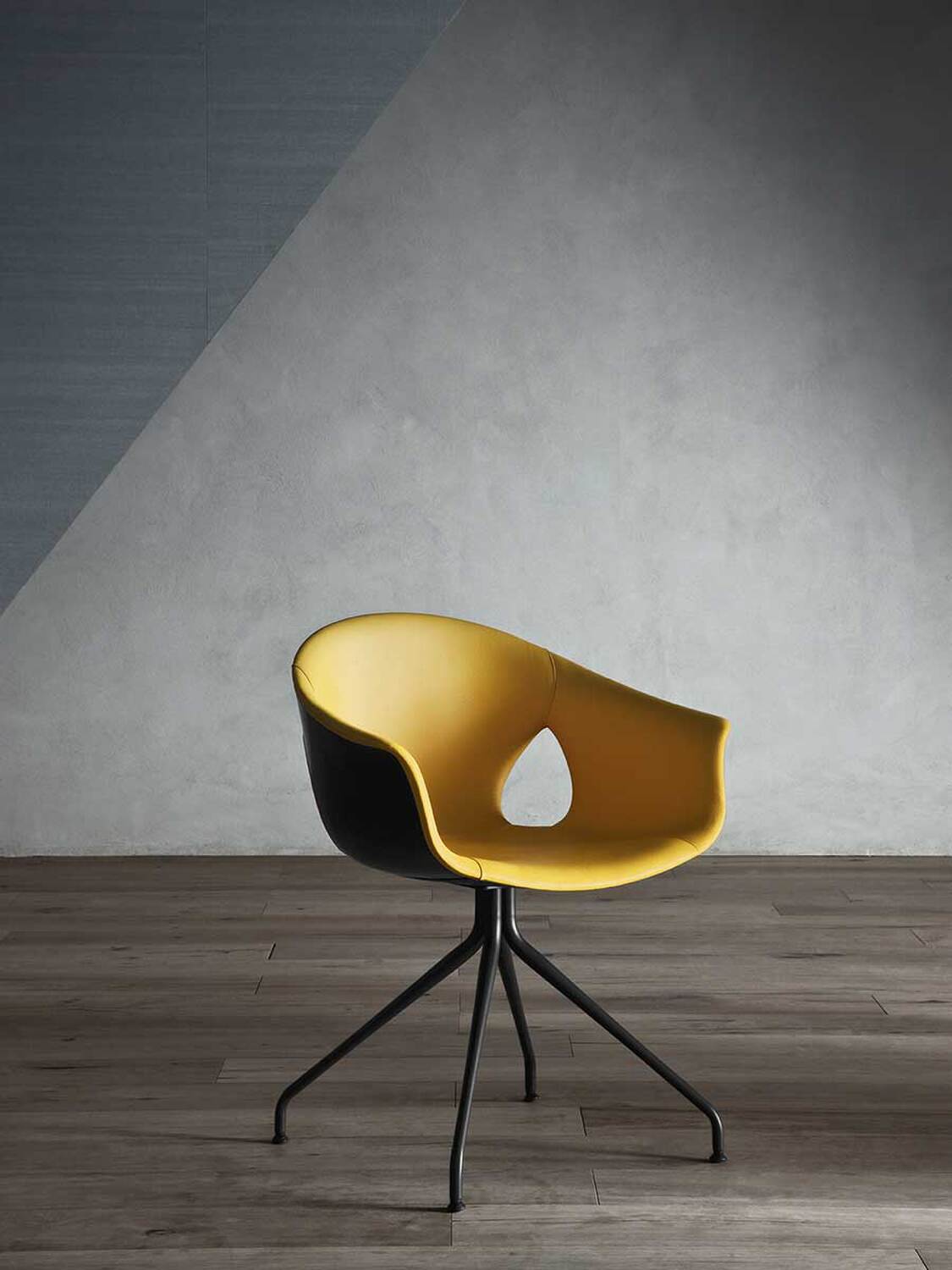 01 ginger ale 4 spokes small armchair 01 ginger ale 4 spokes small armchair