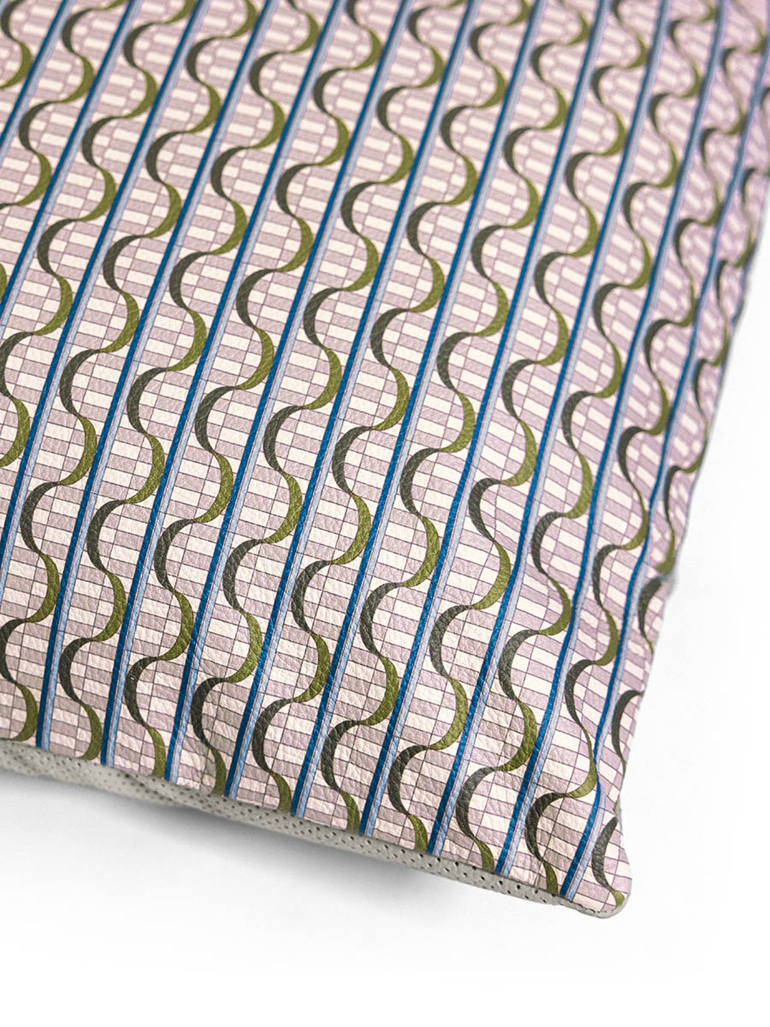 10 gli oggetti geometric pattern cushions