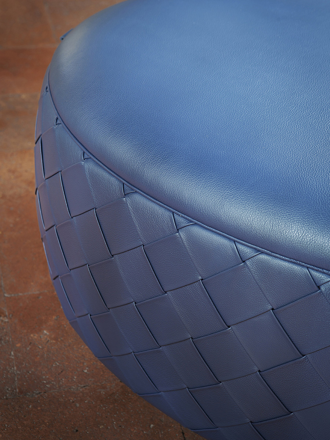 05 grant ottoman 90x64 05 grant ottoman 90x64