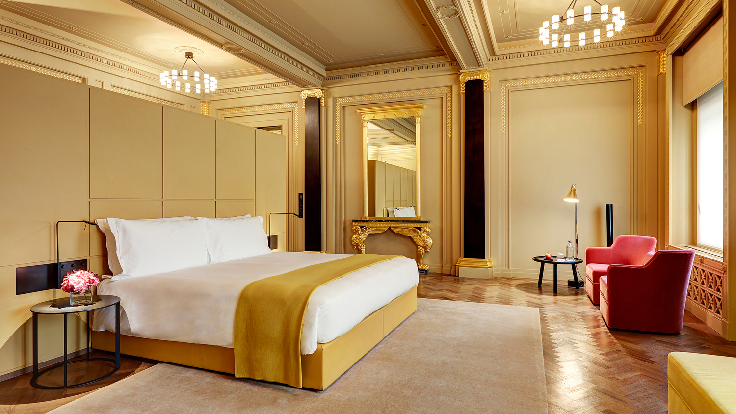 Poltrona Frau x Hotel Café Royal：当代设计与意大利工艺相结合，成就奢华酒店业的经典之作。