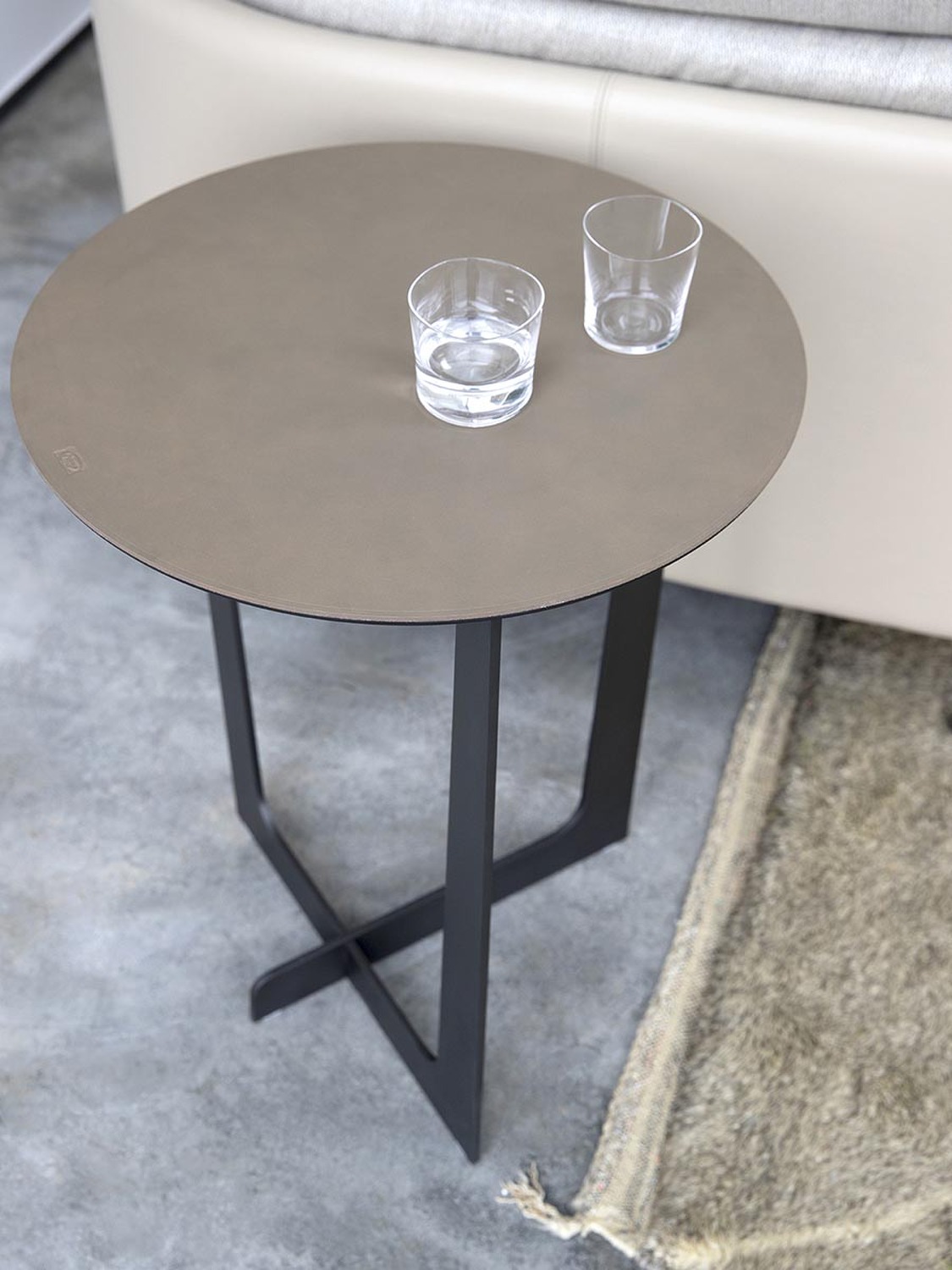 07 ilary coffee table