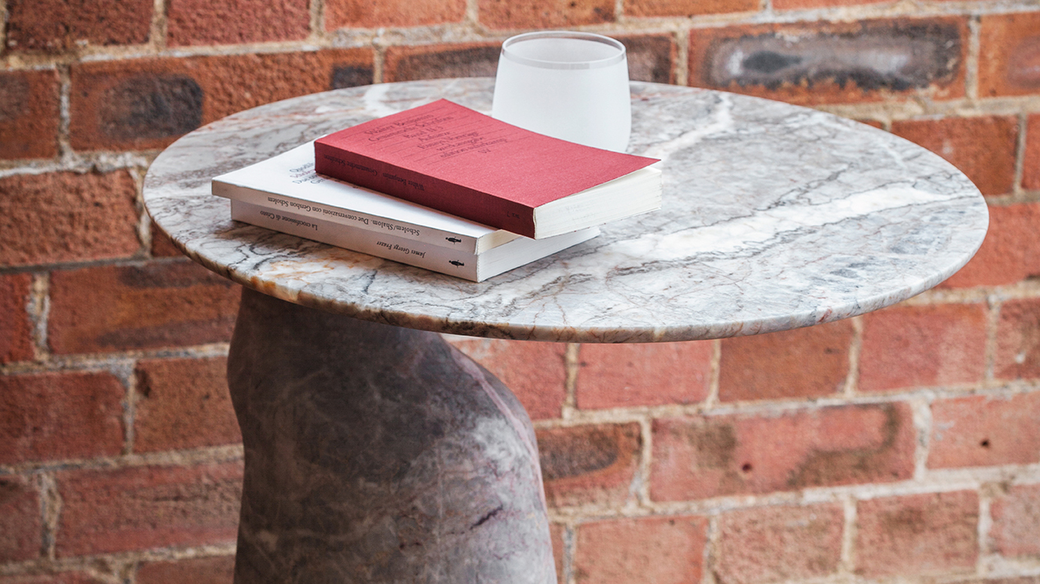 02 ilary monolitic coffee table