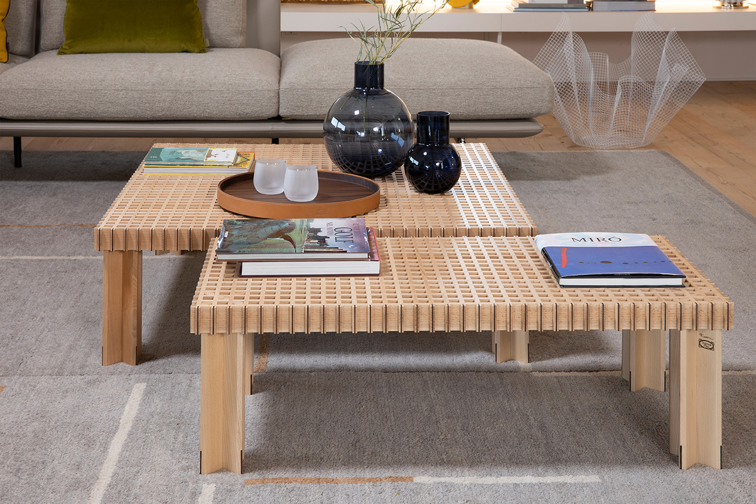 Kyoto | Small table Kyoto table by Poltrona Frau, with essential design and high-quality materials.