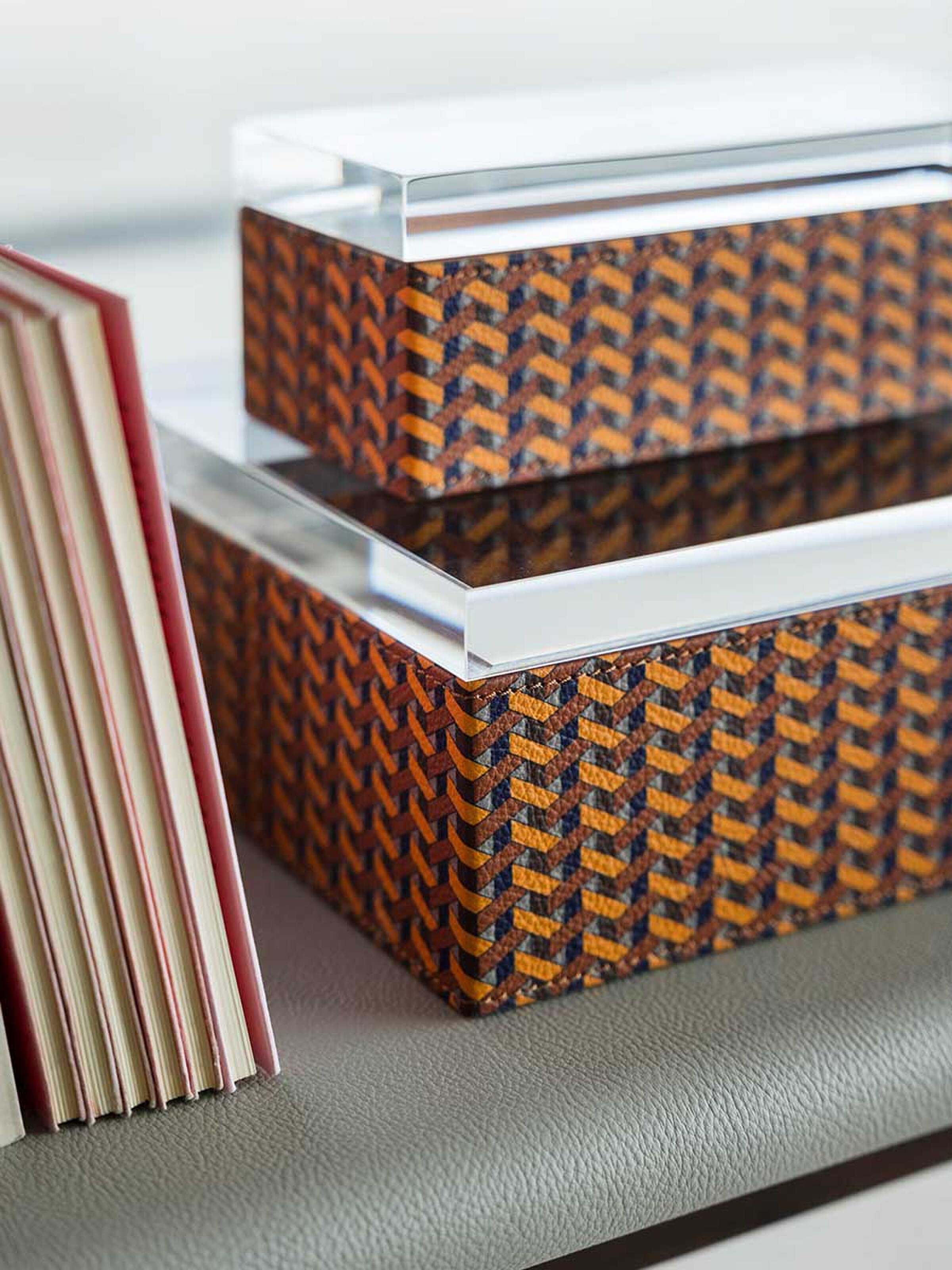 Leather Case | 盒子 - Simona Cremascoli