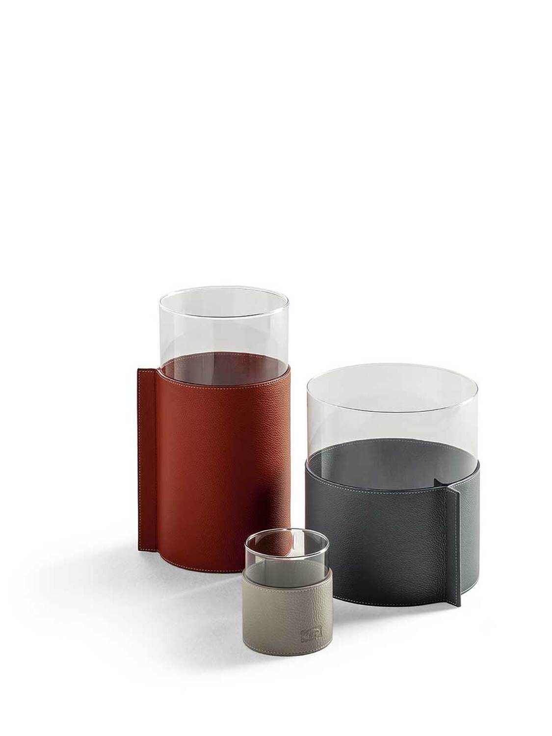 19 leather pot vase 19 leather pot vase