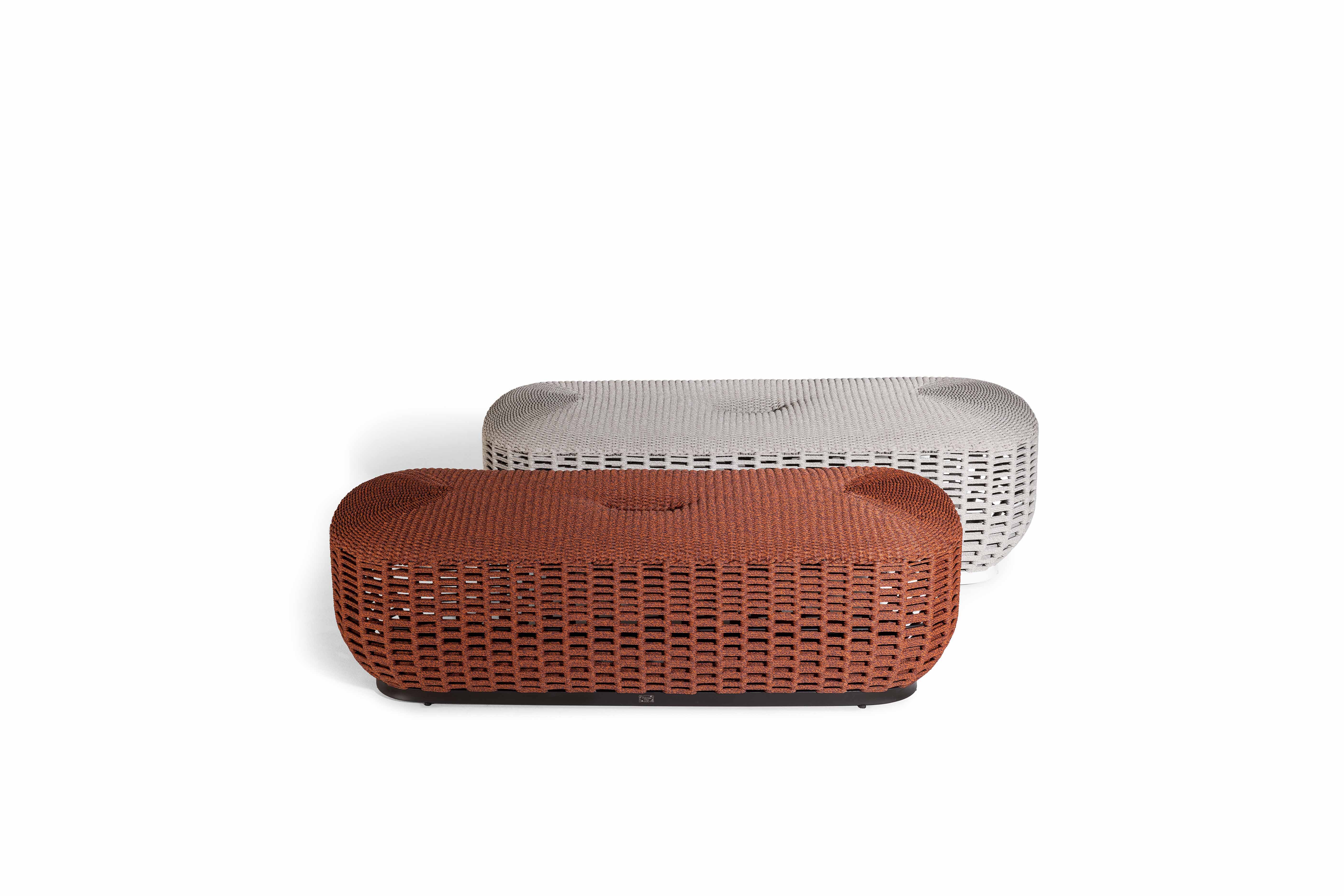 Leplì Outdoor | Ottoman 121x45cm - Kensaku Oshiro Leplì Outdoor | Ottoman 121x45cm - Kensaku Oshiro