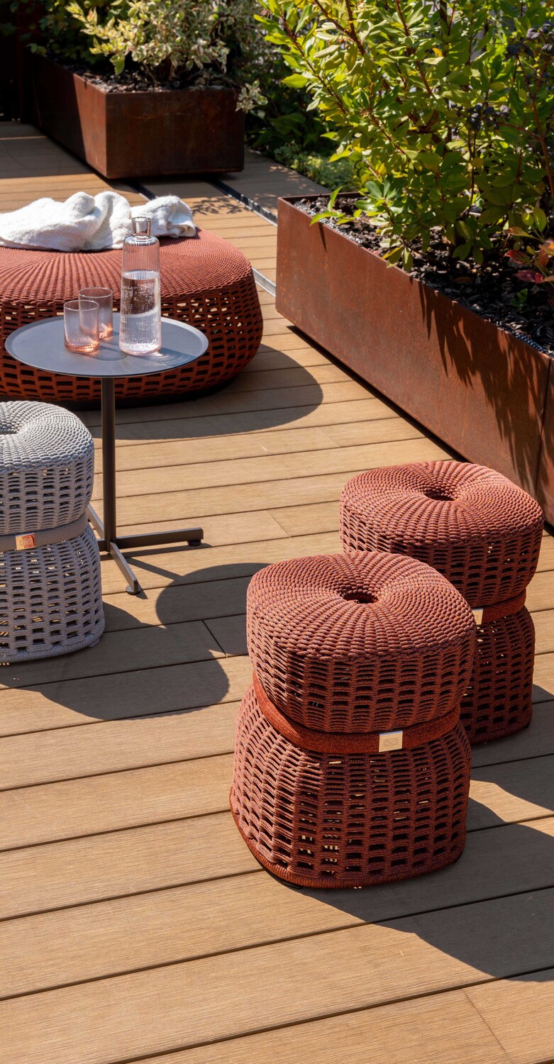 Leplì Outdoor | Pouf 39x39cm Pouf Leplì Outdoor 39x39 Poltrona Frau en corde tressée taupe sur structure en aluminium, design de luxe et artisanat italien