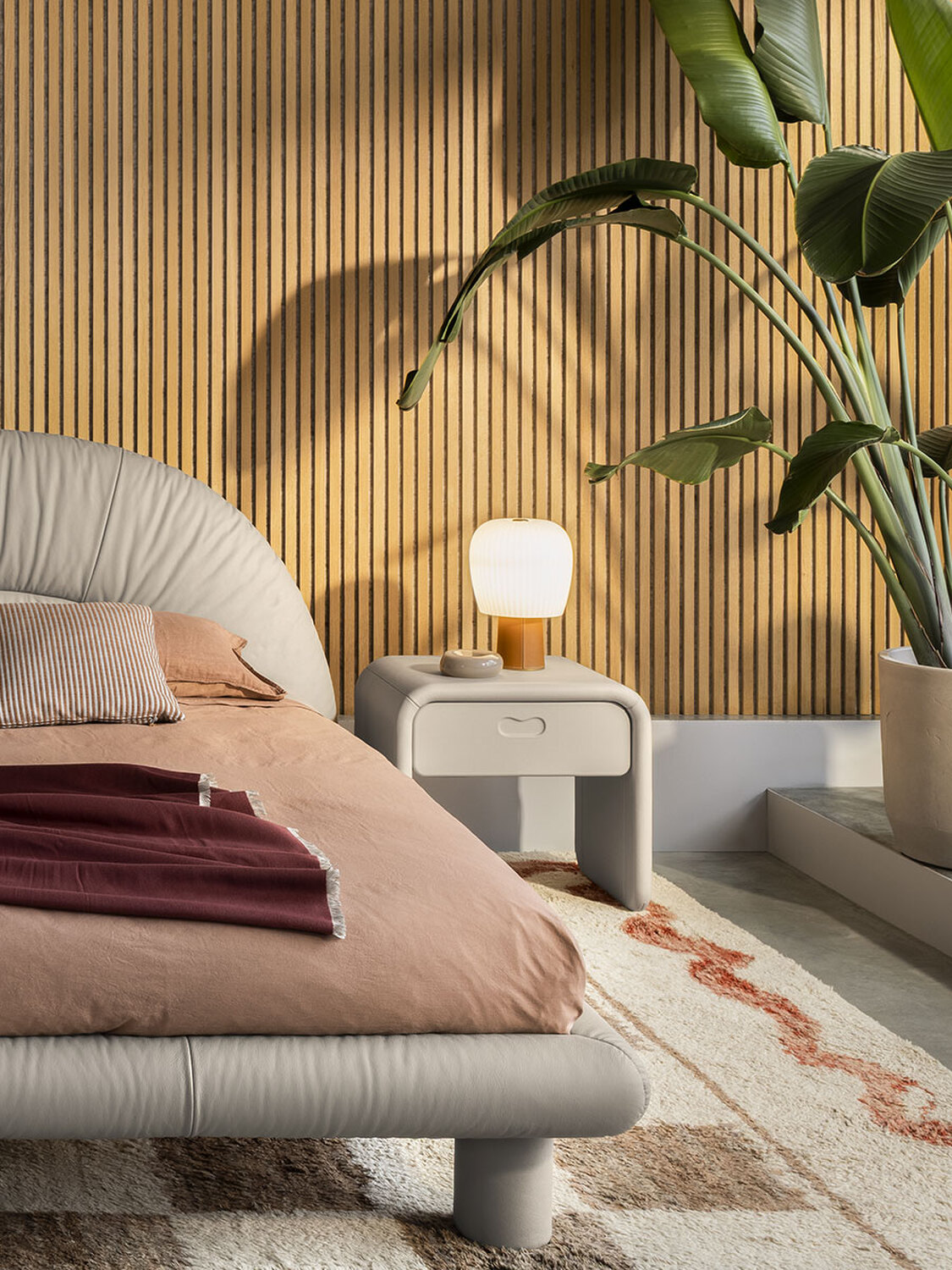 03 lielow night table