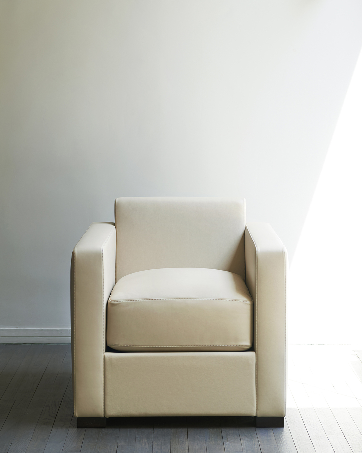 04 linea a armchair 04 linea a armchair