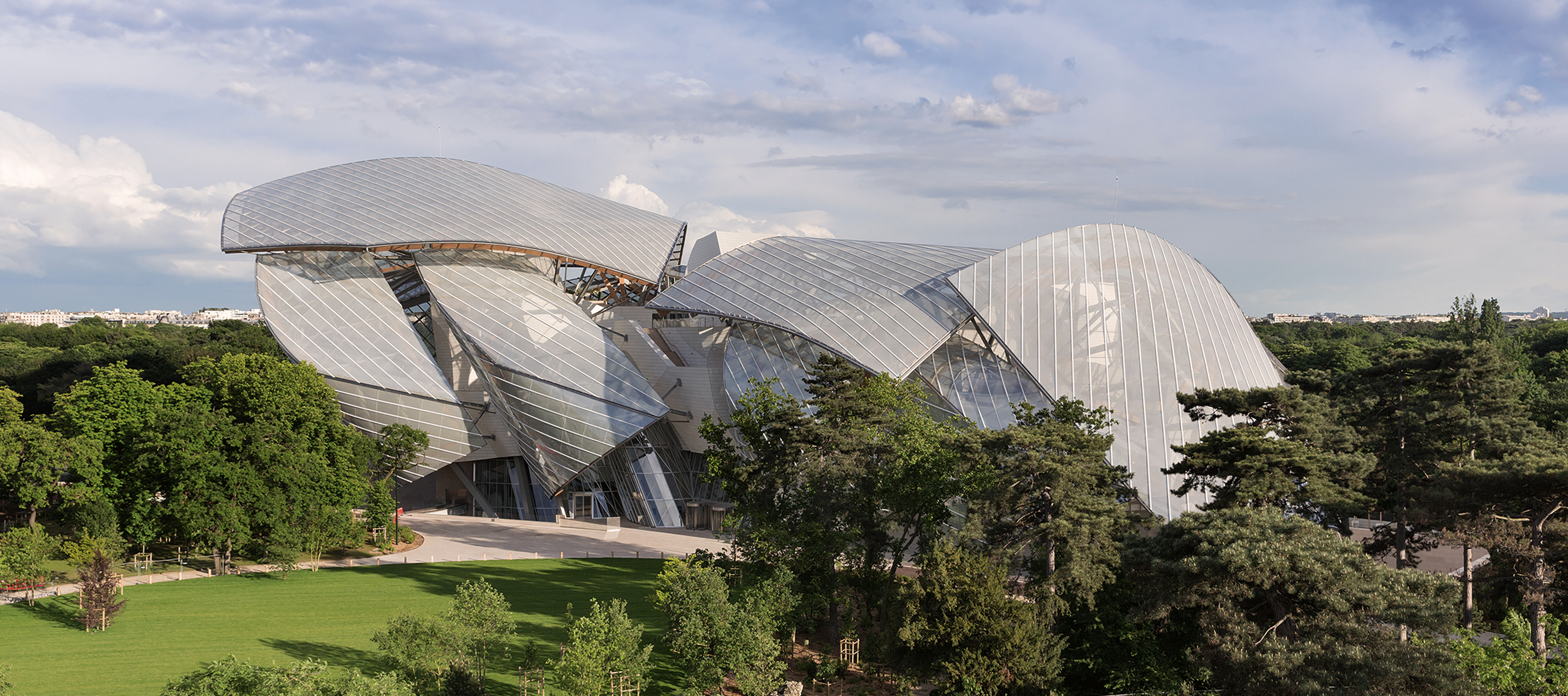 Louis Vuitton Foundation | Poltrona Frau for Frank Gehry