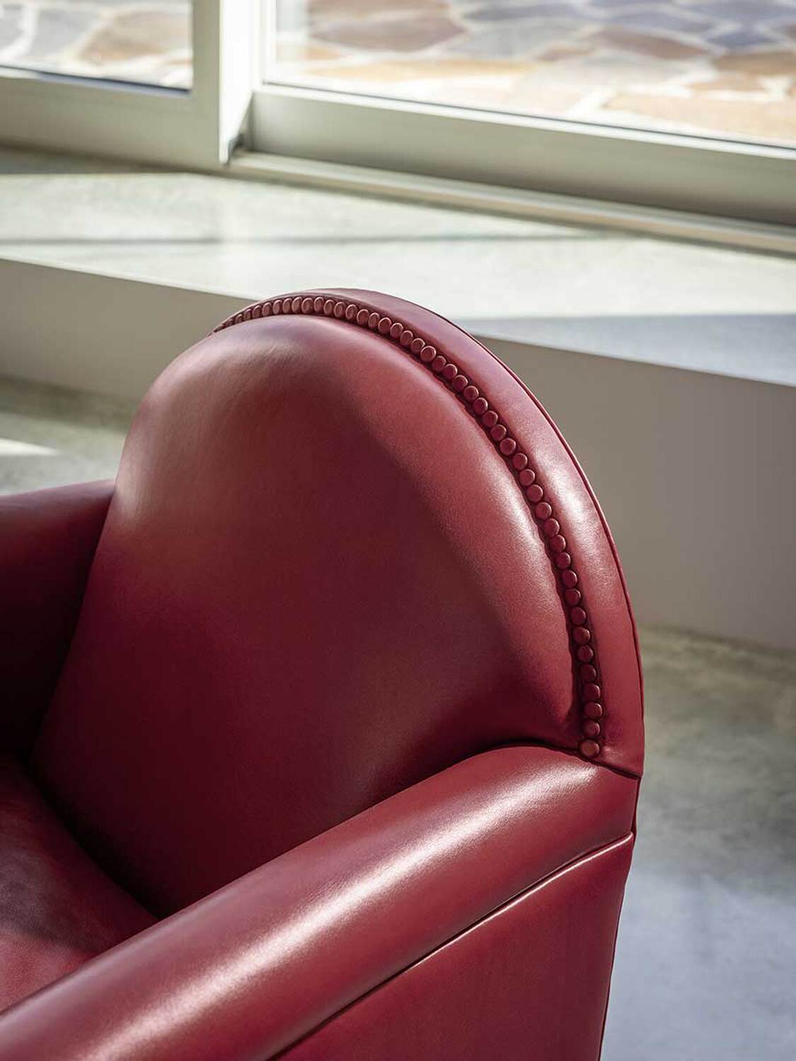 0007 lyra armchair
