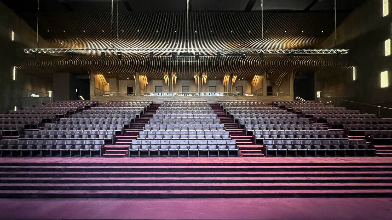 ANTEPRIMA maraya concert hall ANTEPRIMA maraya concert hall