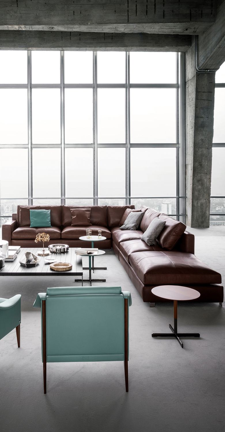 Massimosistema | Canapé Canapé Massimosistema de Poltrona Frau, avec design modulaire et confort supérieur.