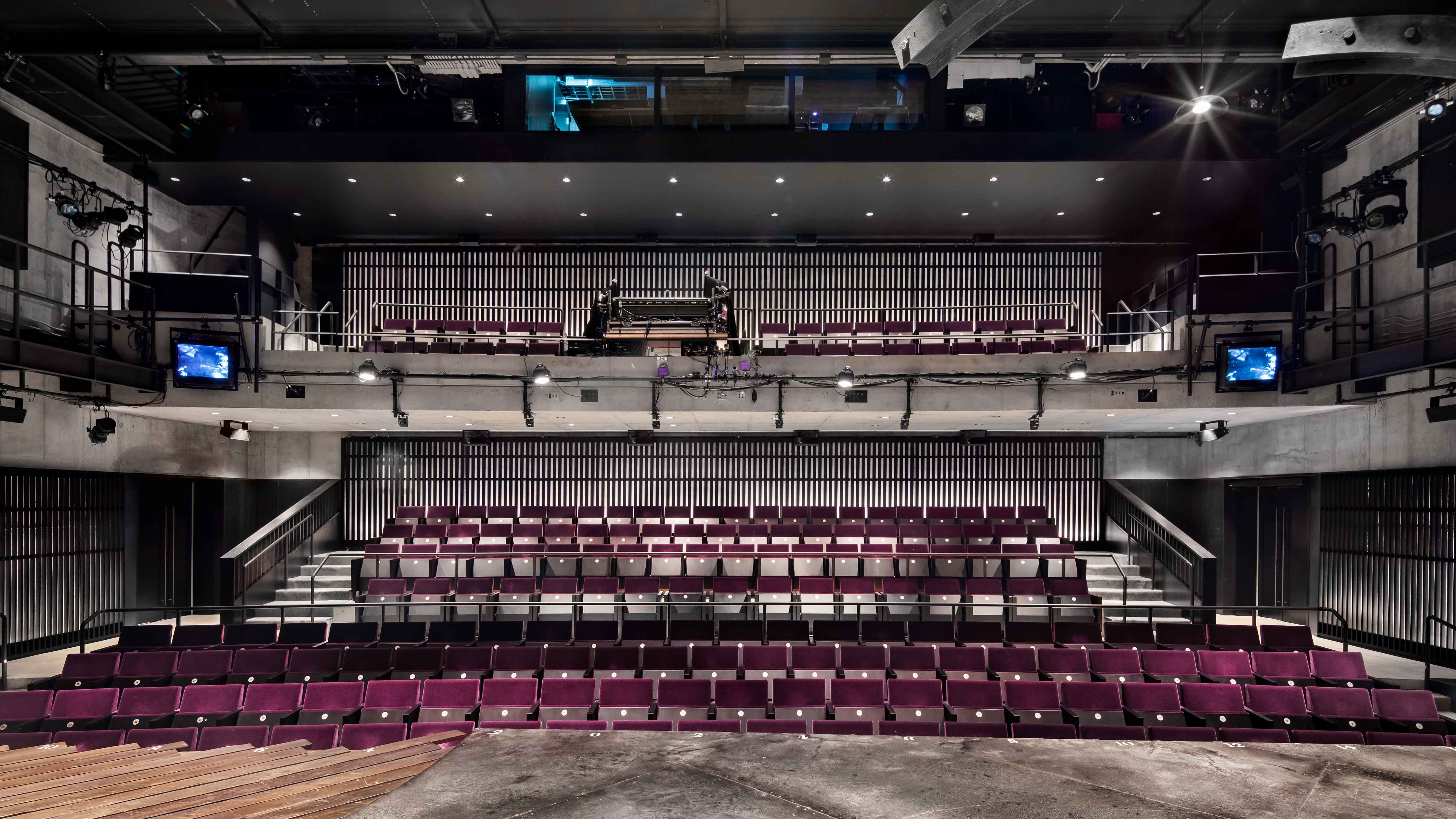 MCC剧院纽约 | 富拉麦提亚扶手椅 | 剧院专用意大利设计