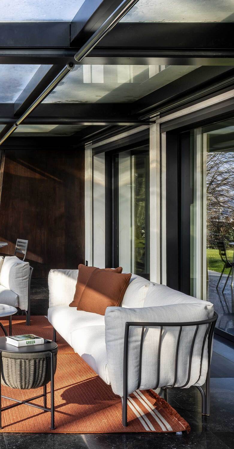 Mirabell | Sofa Mirabell Sofa by Poltrona Frau, embossed powder-coated aluminum frame, removable cushions in Pelle Frau® Outdoor or fabric, contemporary outdoor design, Italian luxury craftsmanship