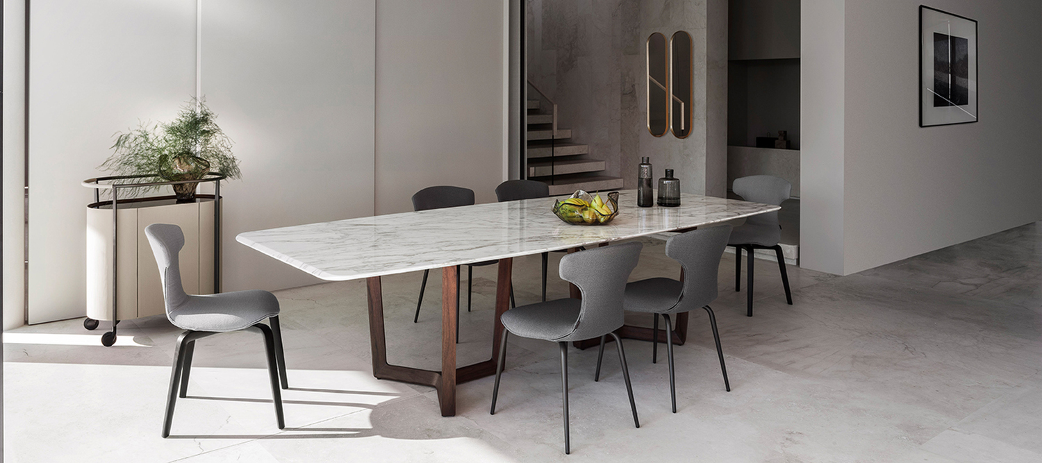 Montera Mas | Chaise Chaise Montera Mas de Poltrona Frau, lignes modernes et confort ergonomique.