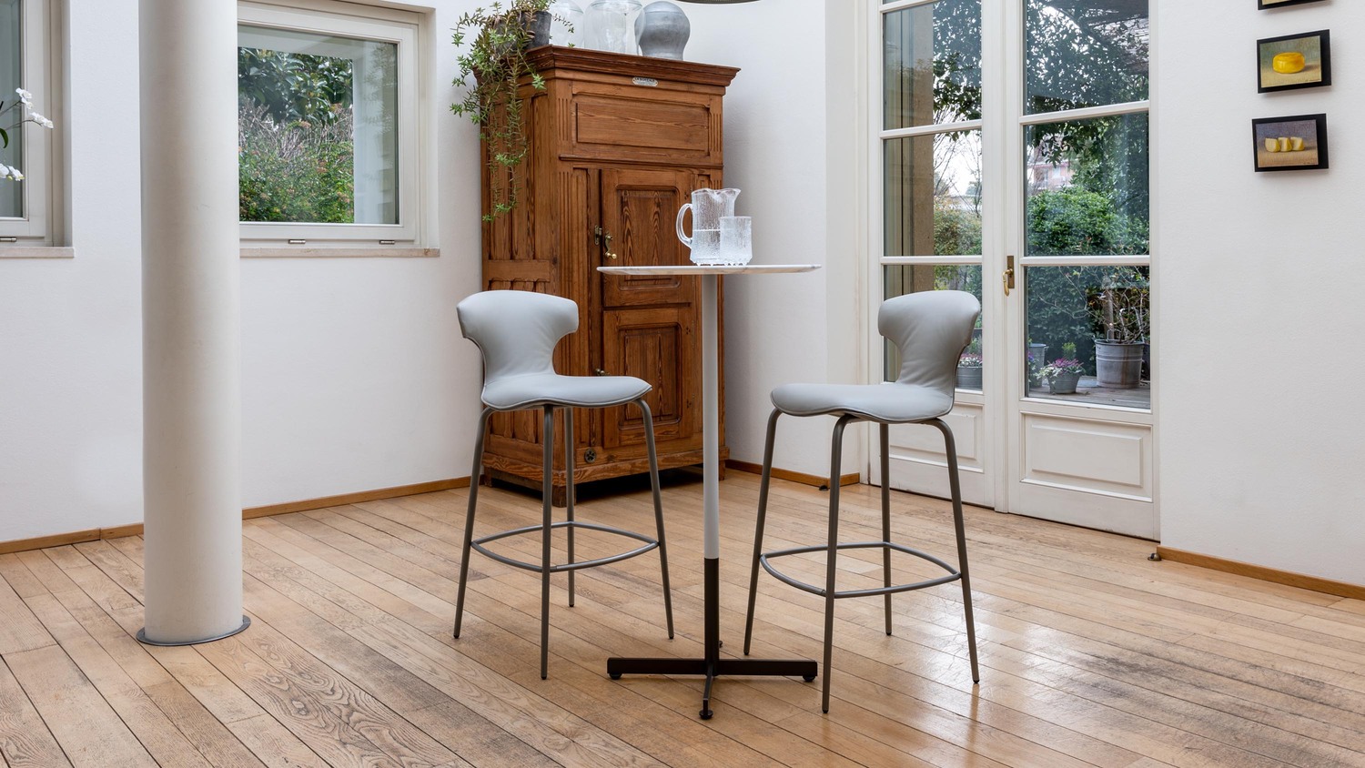 01 montera mas stool with metal base 01 montera mas stool with metal base