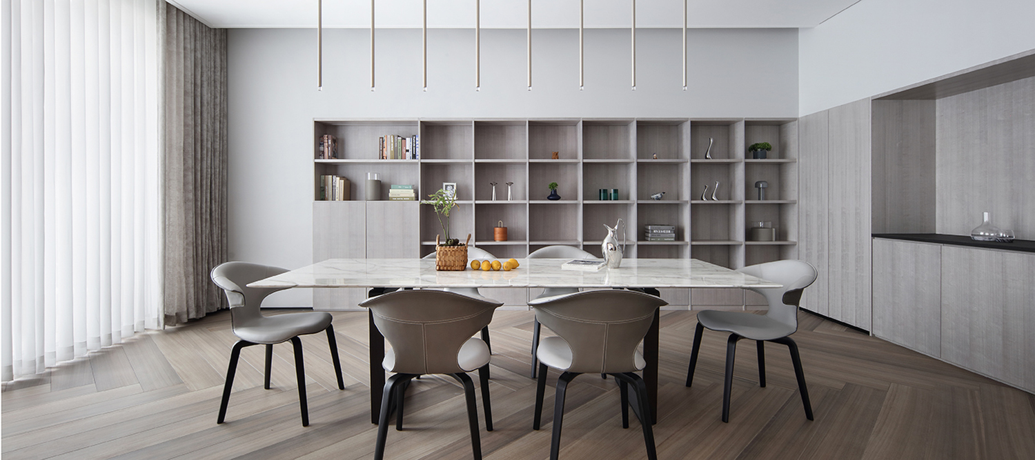 Montera | Poltroncina Poltroncina Montera di Poltrona Frau, con design contemporaneo e rivestimento in pelle.