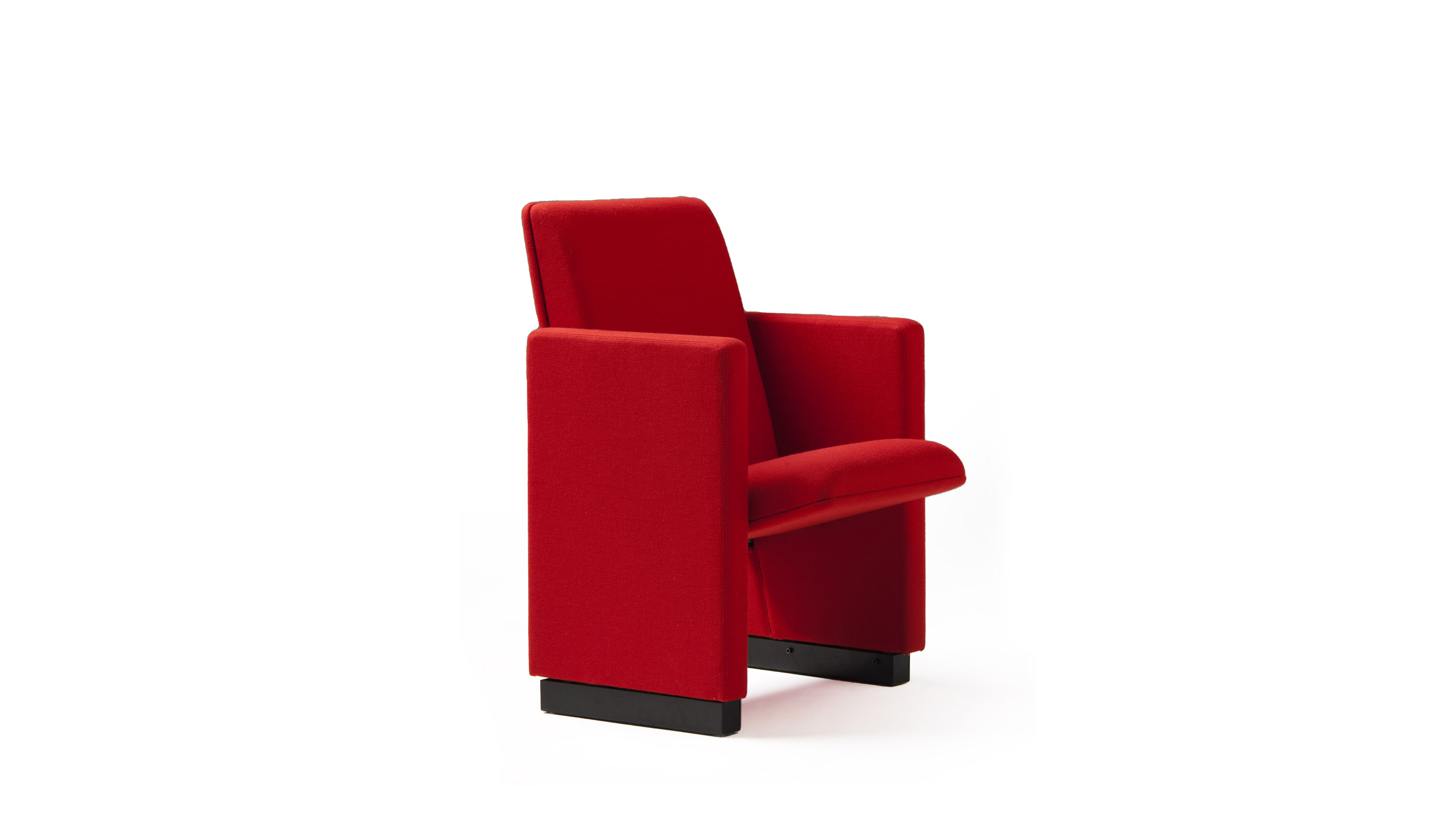 Museum by Poltrona Frau R&D | Auditorium Armchair