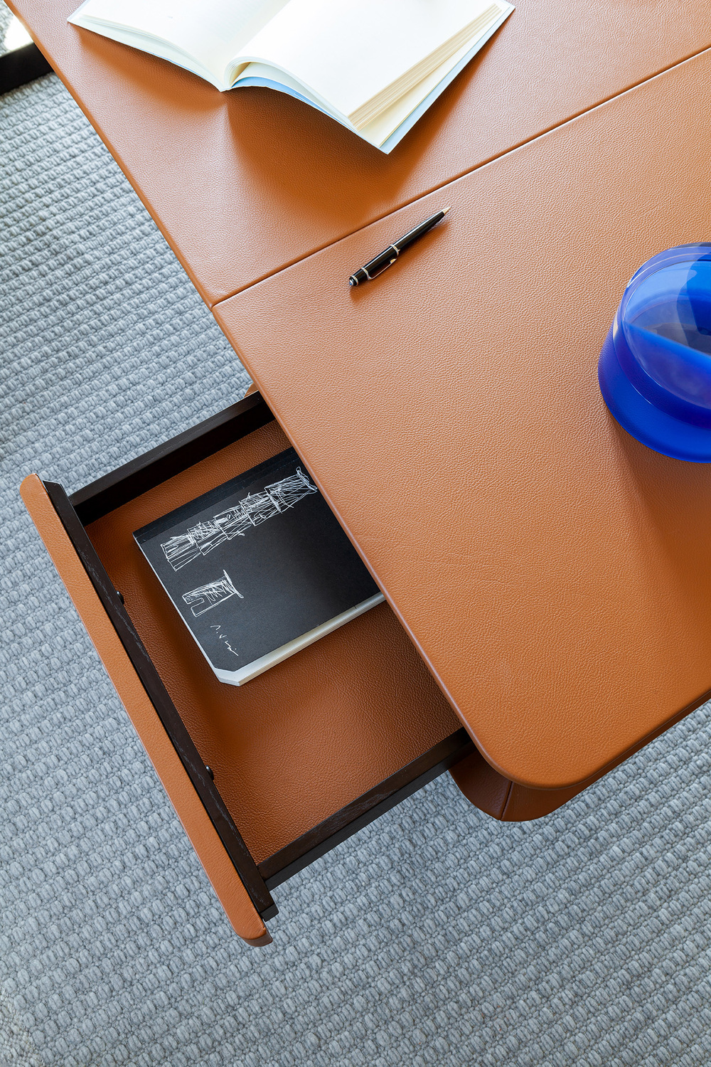 07 peek a book desk 07 peek a book desk