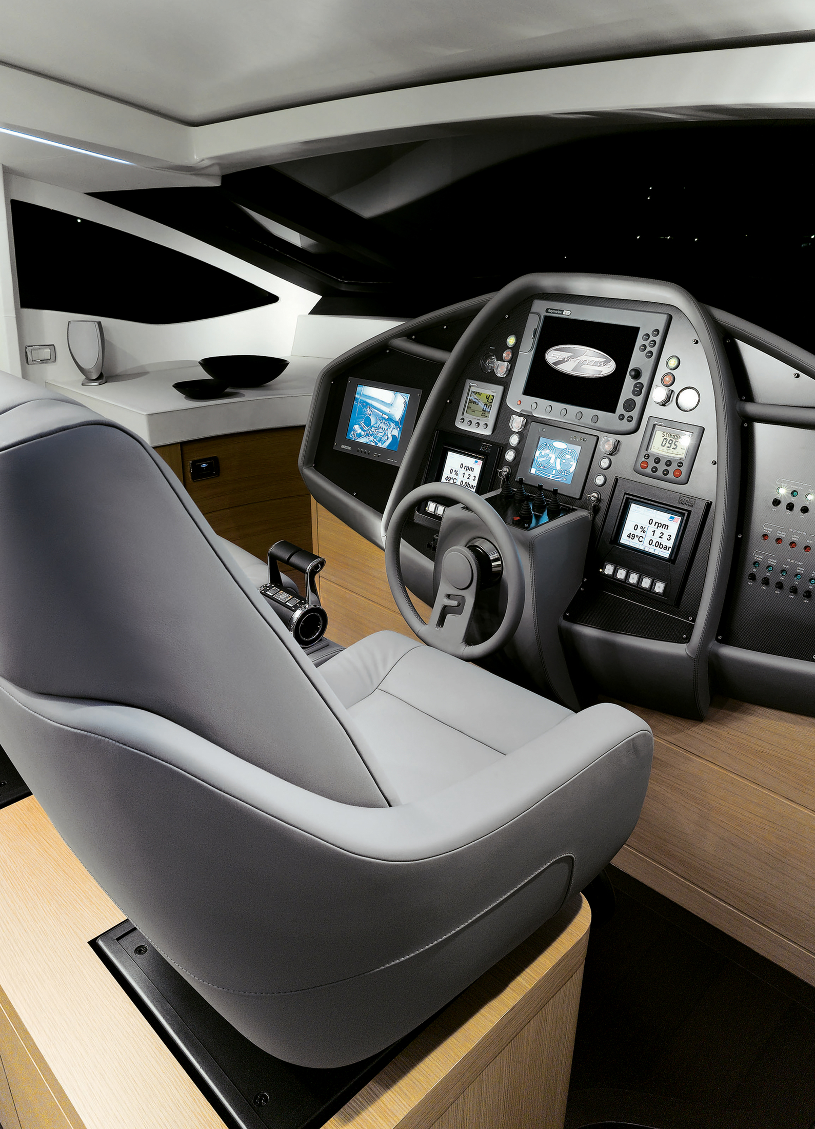 Pershing P72 | Luxury Yacht with Italian Design