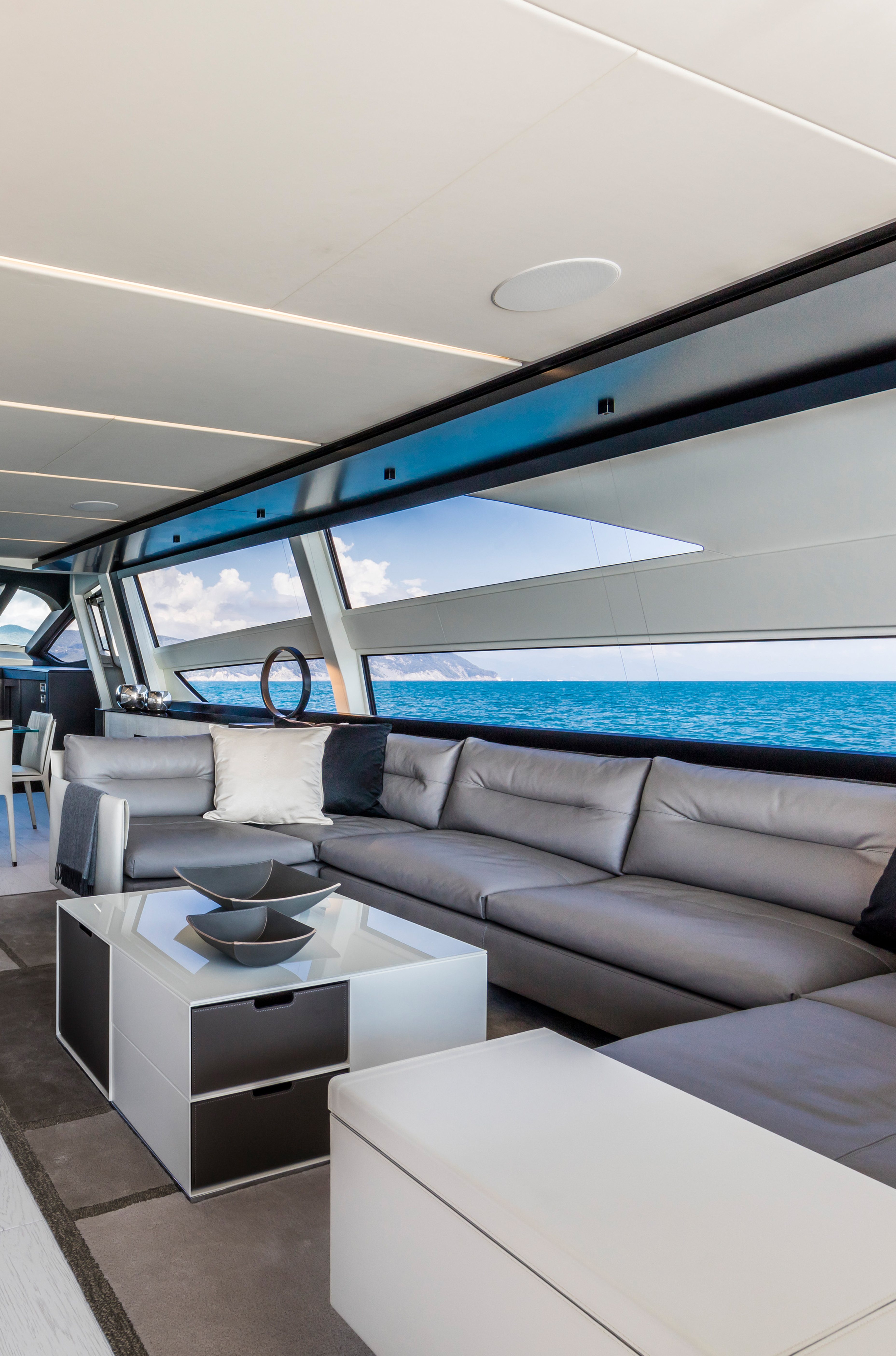 Pershing P9X | Italian Design Yacht | 10 Years of Excellence