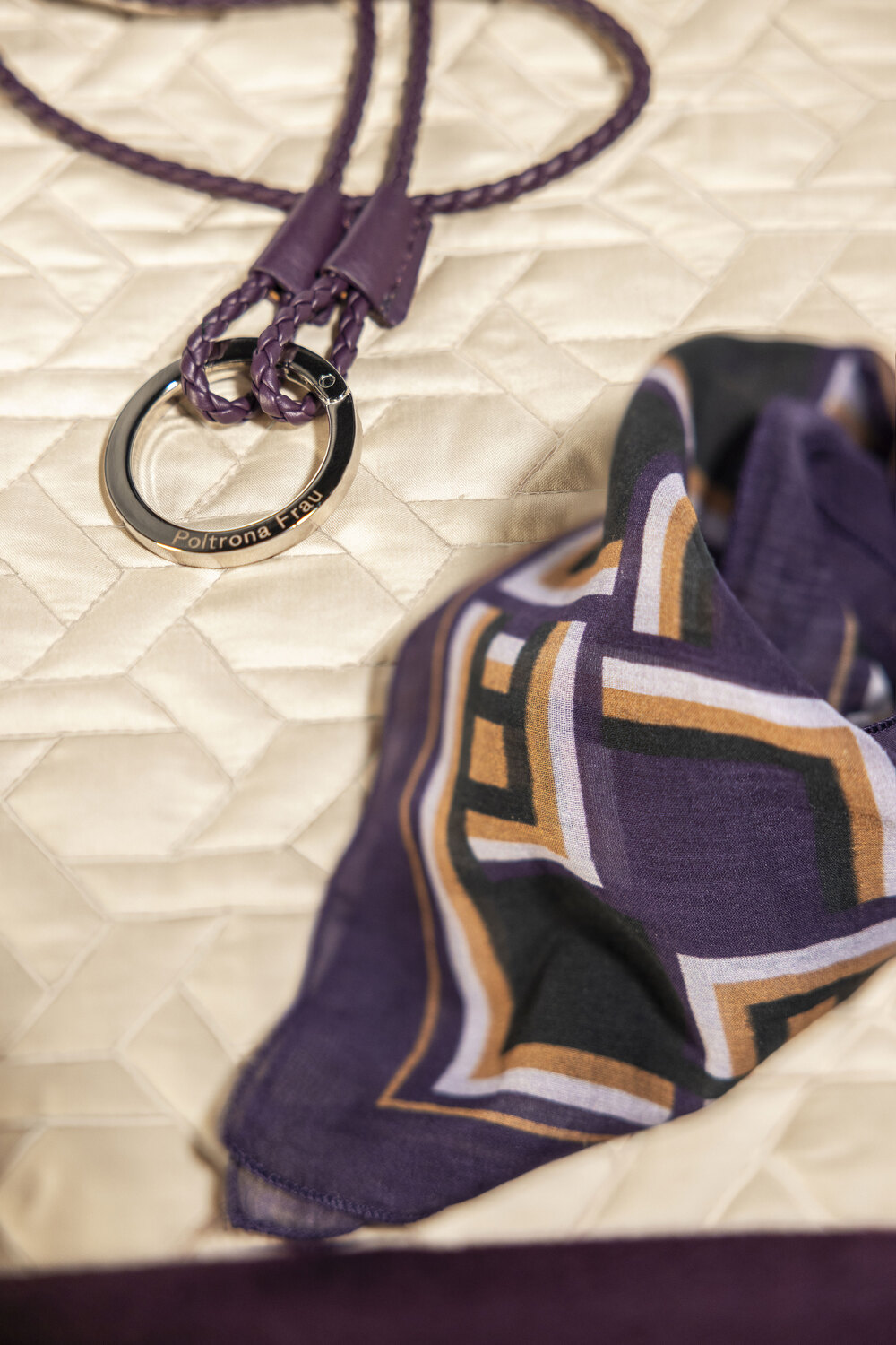 06 pet foulard 06 pet foulard