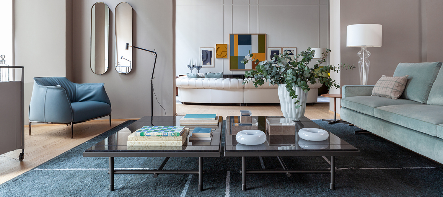Pierre | Tischchen Pierre Beistelltisch von Poltrona Frau mit Marmorplatte und gebranntem Aluminiumrahmen, minimalistisches Design, italienisches Luxus-Handwerk und Design