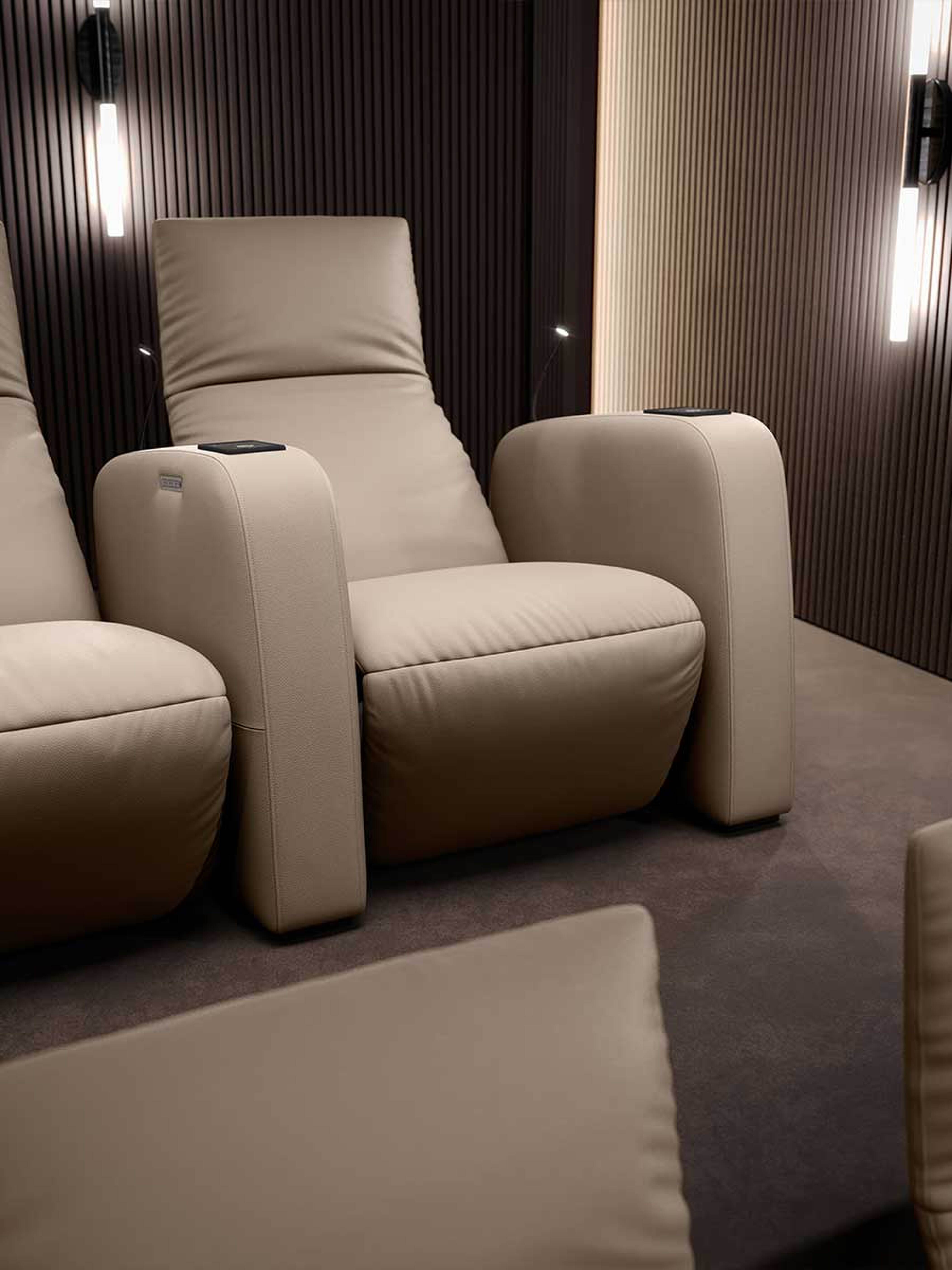 Pillow Cinema Modular armchair