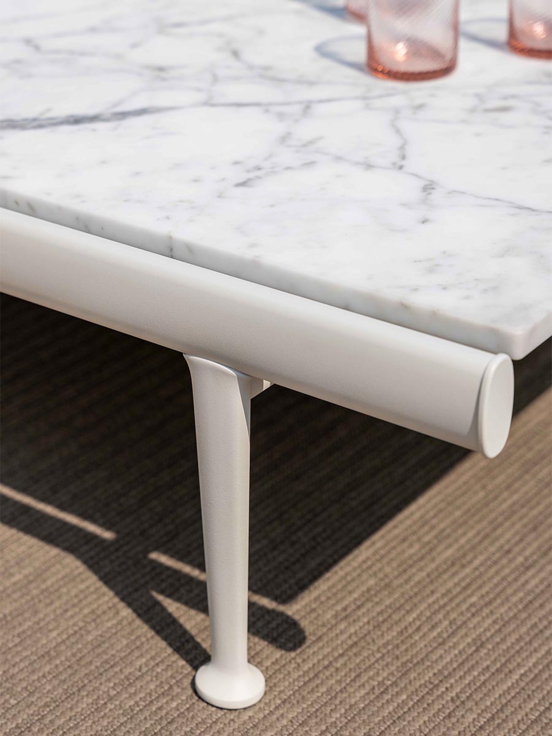 04 souvenir italie 120x120 small table 04 souvenir italie 120x120 small table