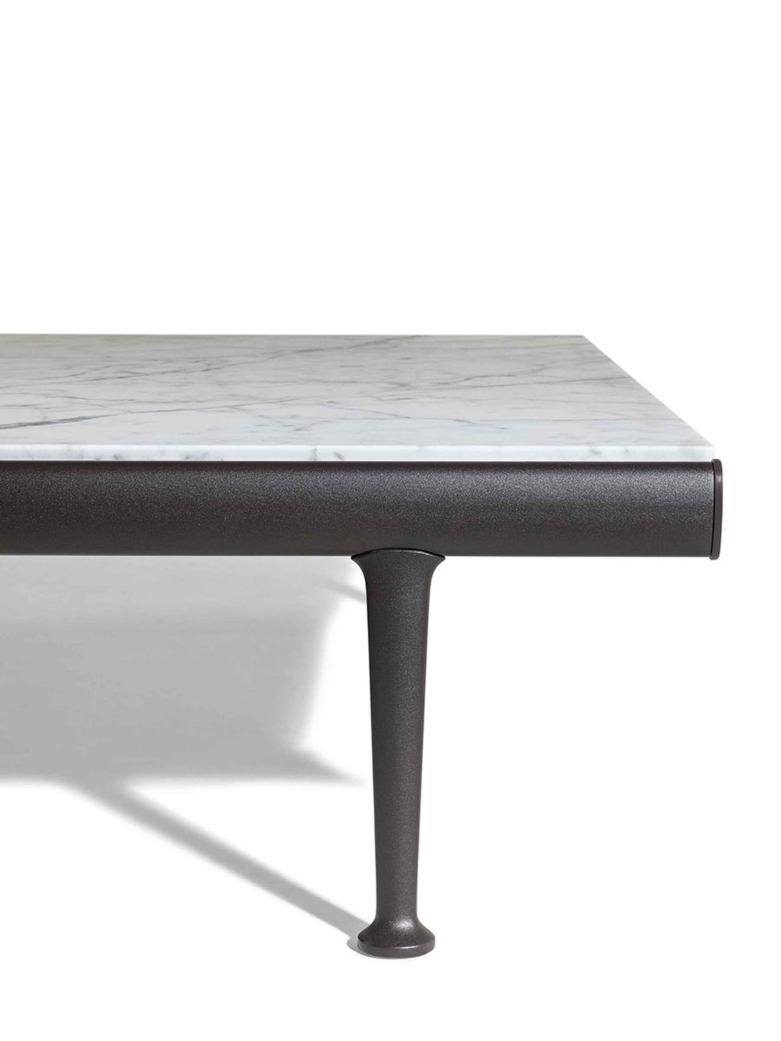 08 souvenir italie 120x120 small table 08 souvenir italie 120x120 small table