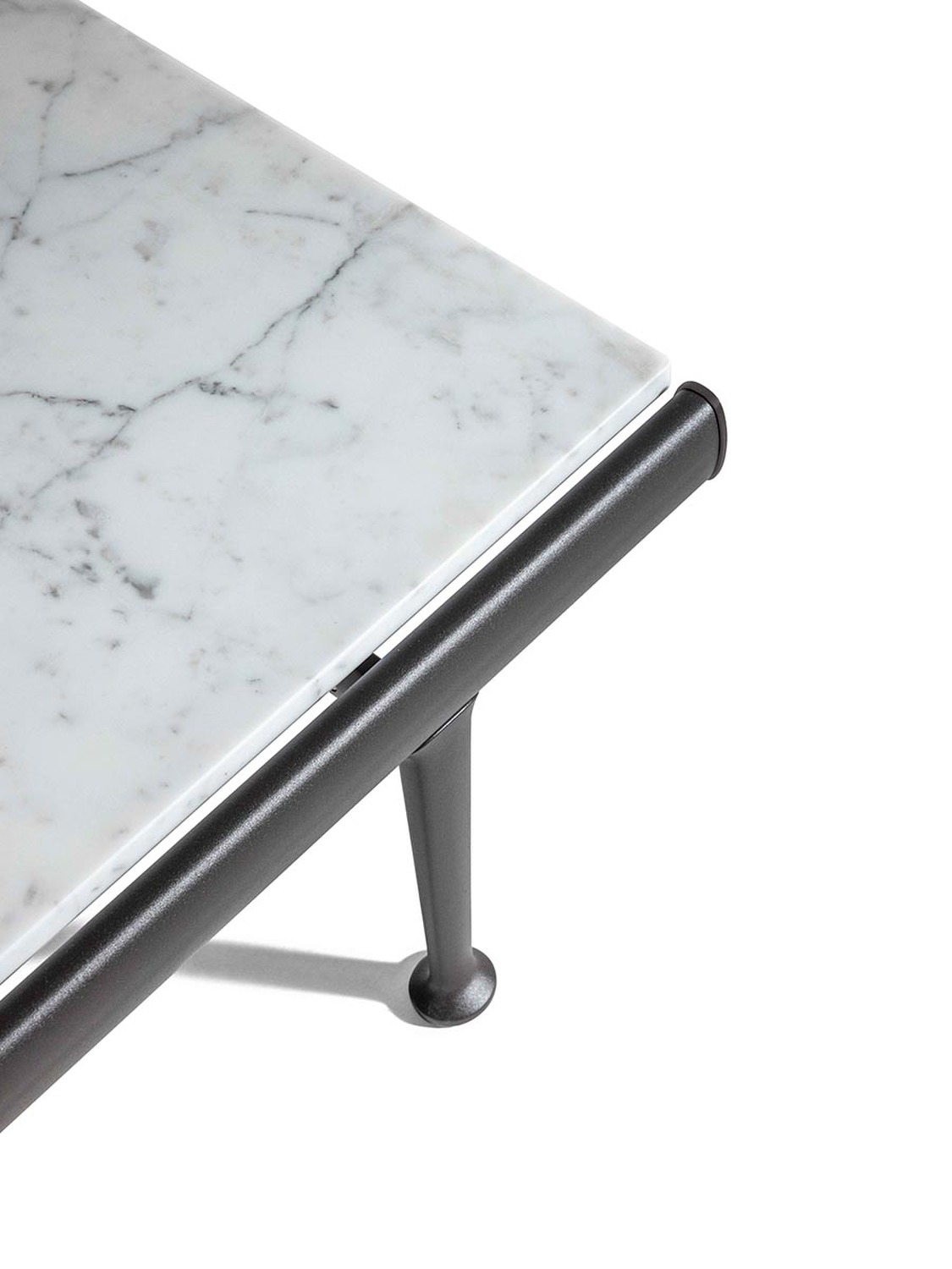 09 souvenir italie 120x120 small table 09 souvenir italie 120x120 small table