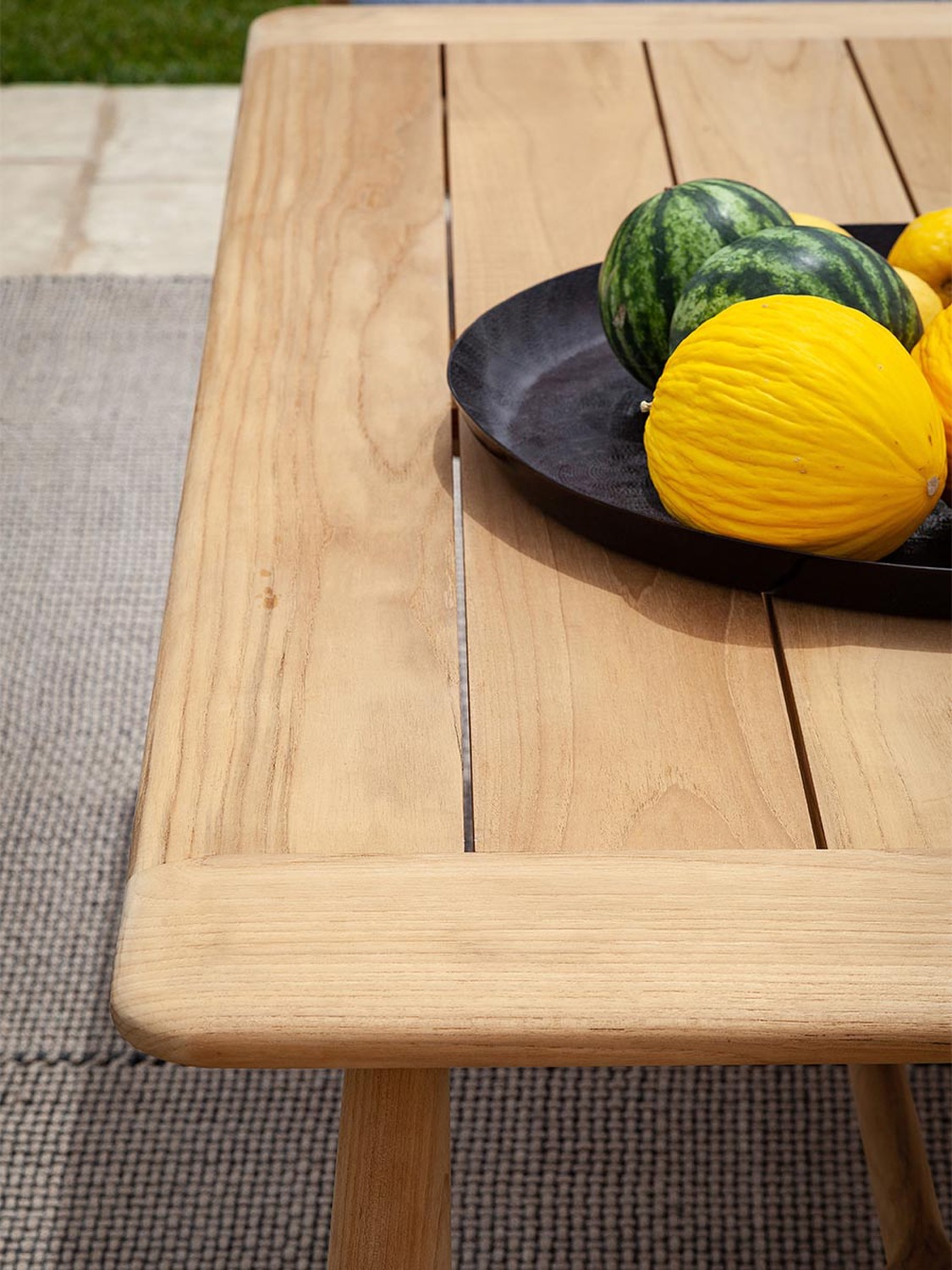 07 the secret garden 180x80 h63 table 07 the secret garden 180x80 h63 table