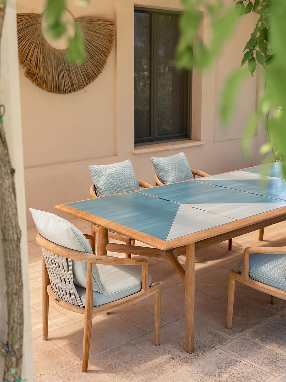 02 the secret garden 260x110 h75 table 02 the secret garden 260x110 h75 table