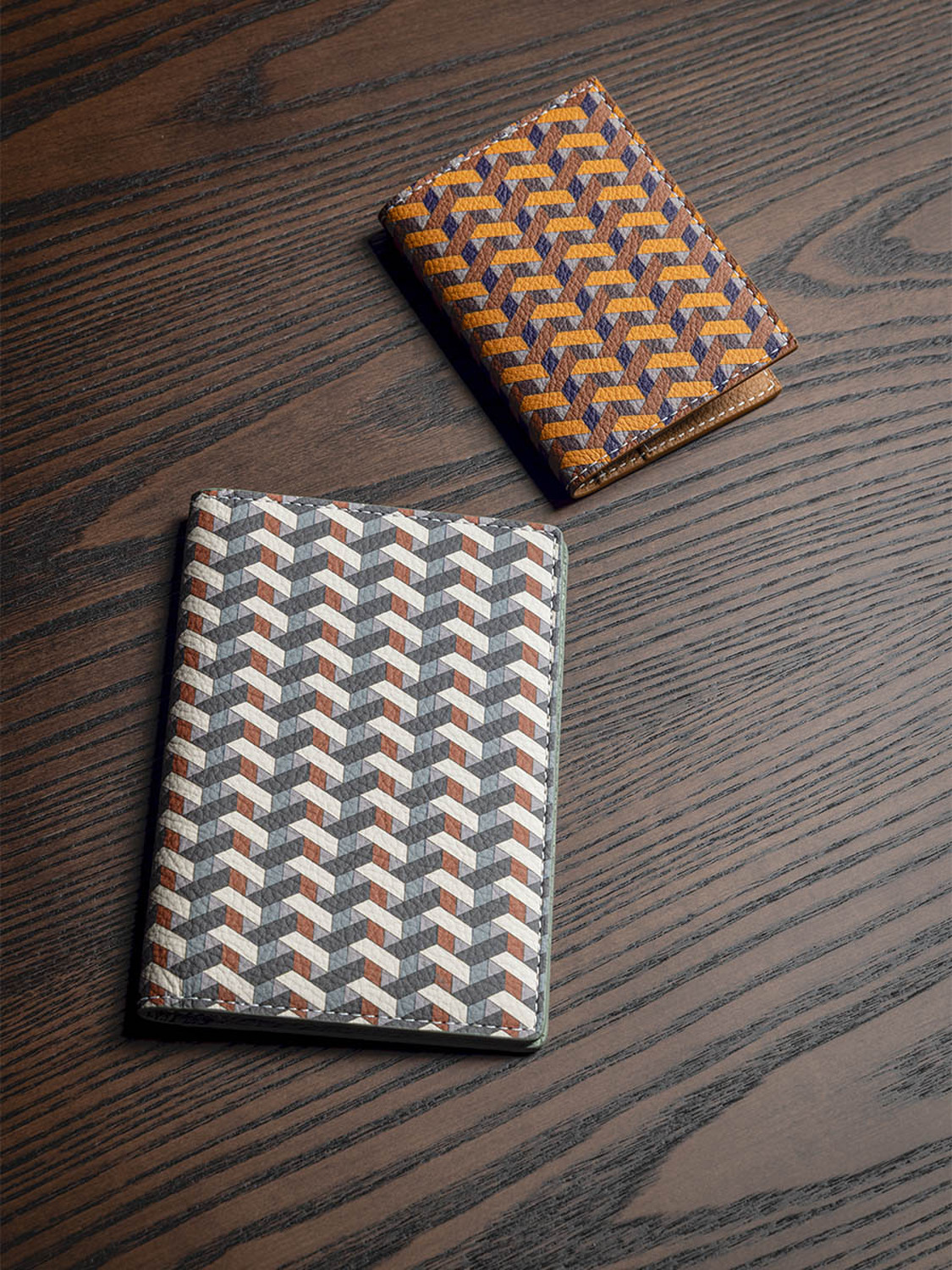 01 traveller collection small leather goods