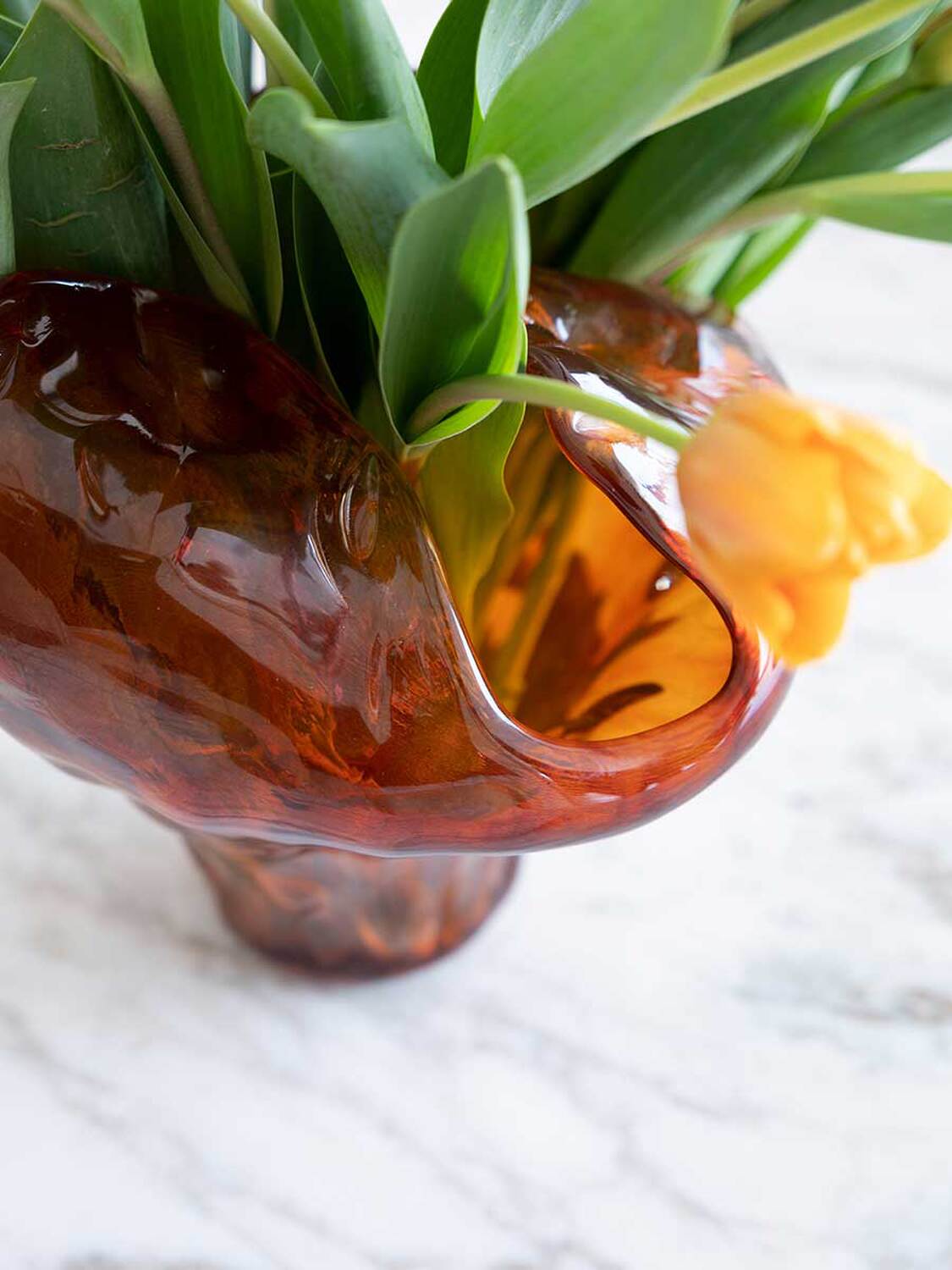 03 water illusion vase 03 water illusion vase
