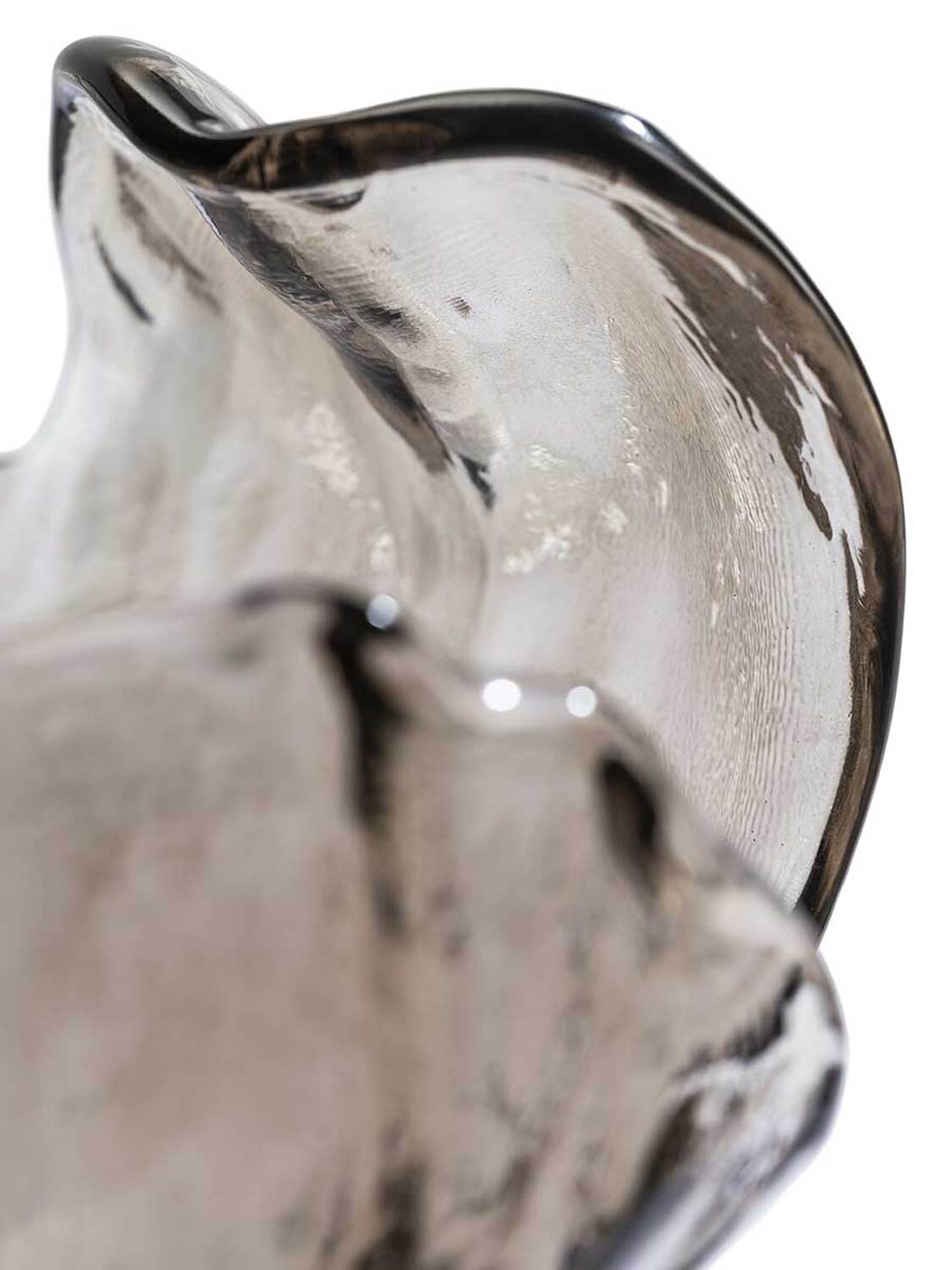 25 water illusion vase 25 water illusion vase