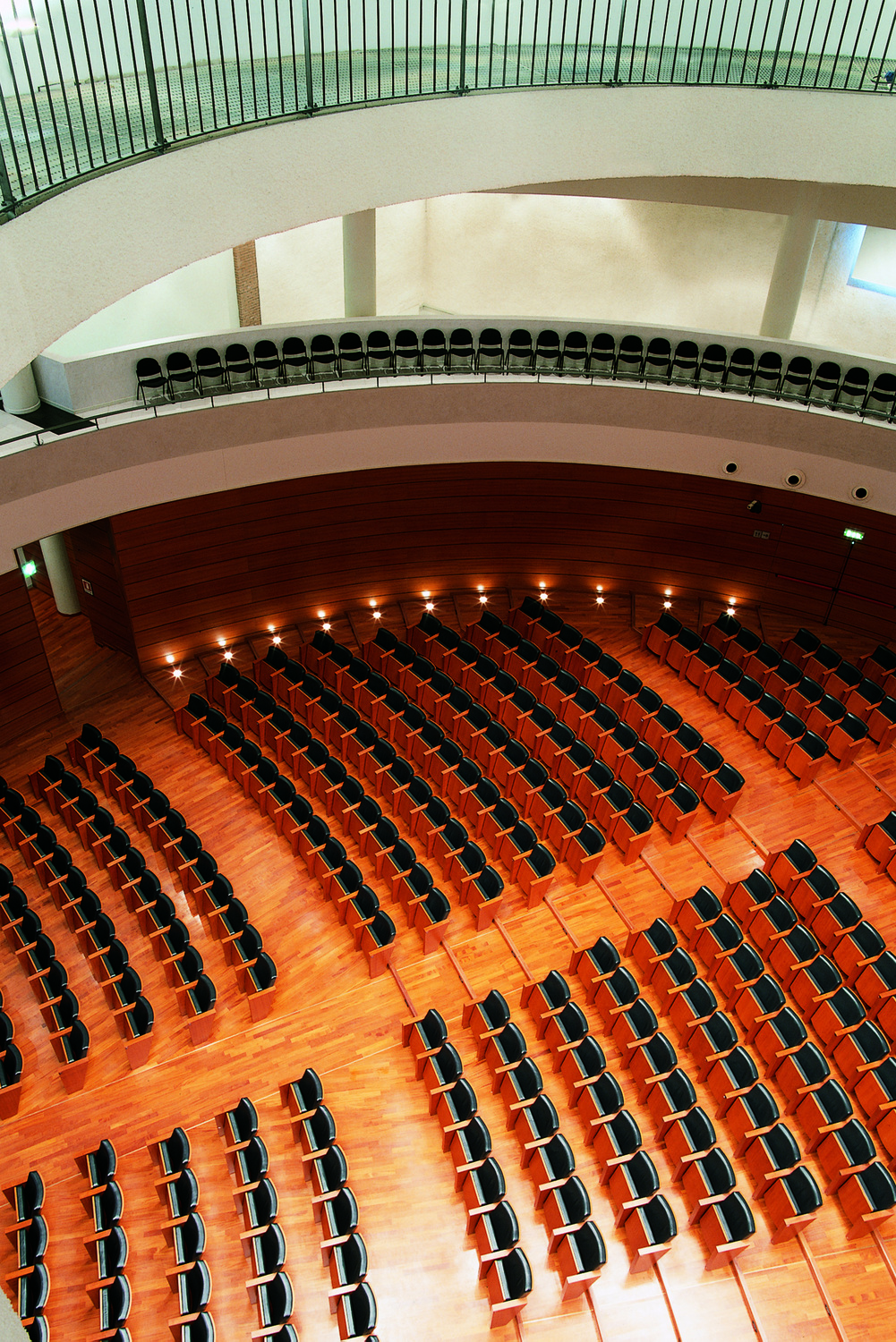 07 west coast armchair